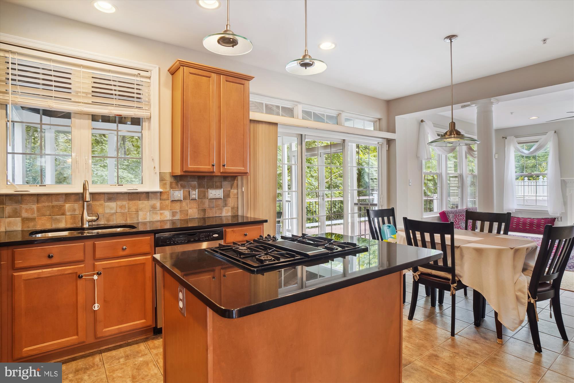 HIDDEN CREEK - Residential