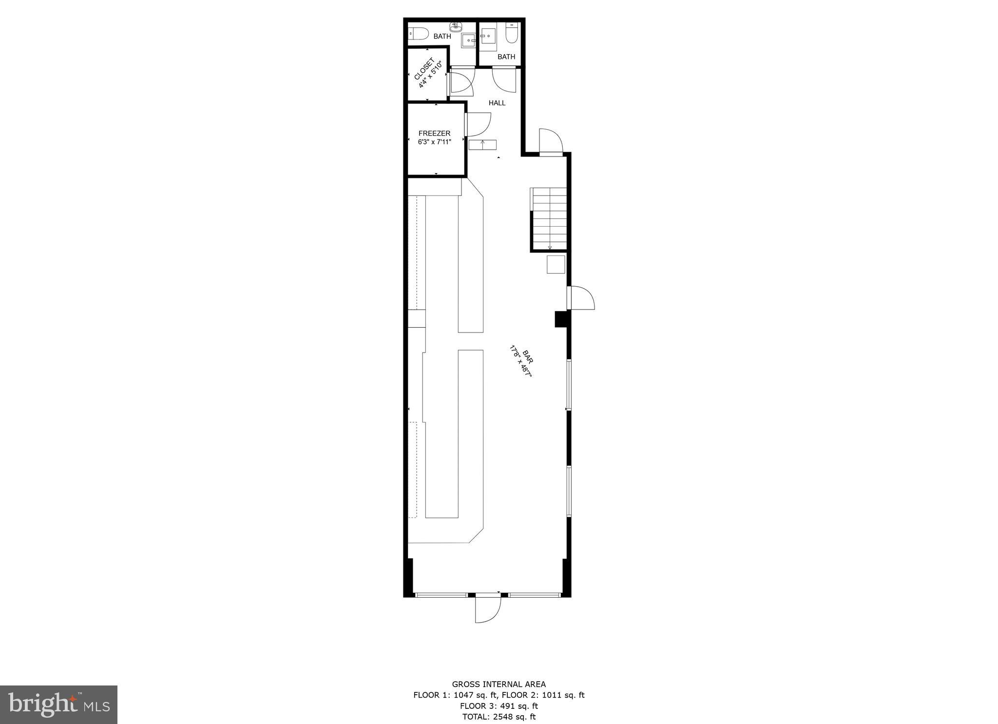 Main image without alt text