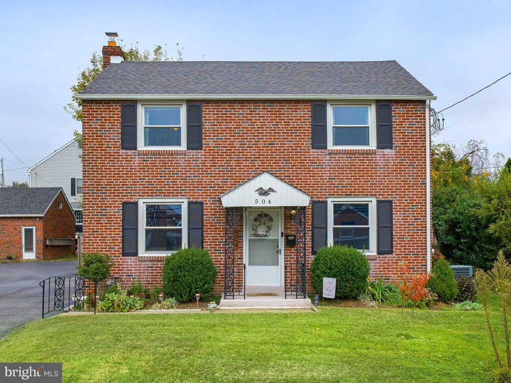 Photo of 504 N Manoa Road, HAVERTOWN, PA 19083 (MLS # PADE2102272)