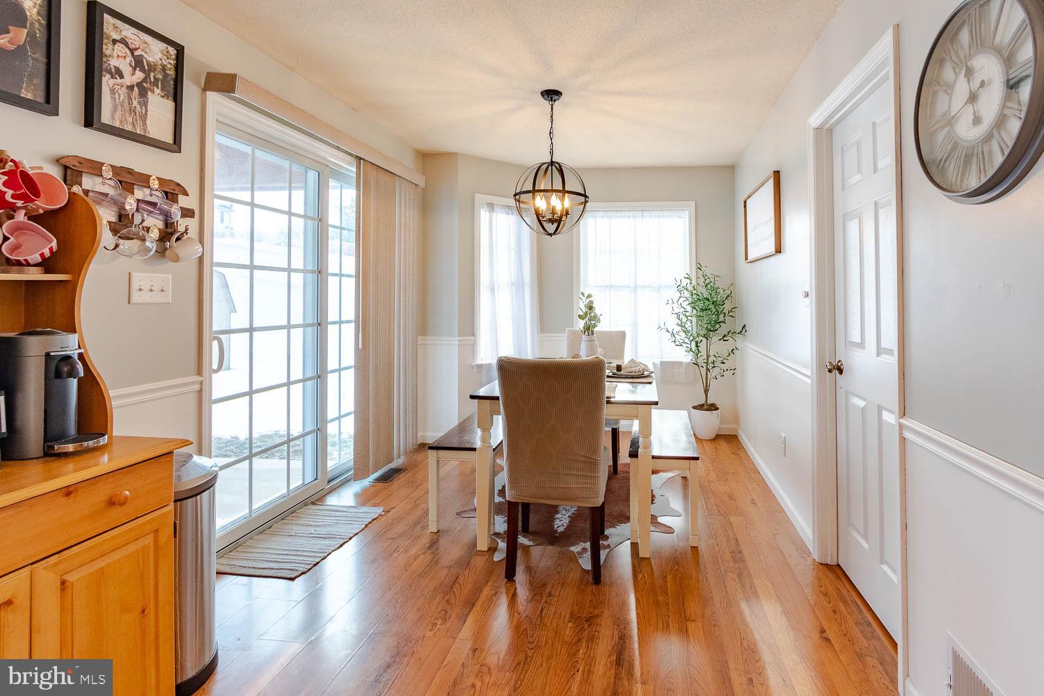 HAMPTON HILLS - Residential