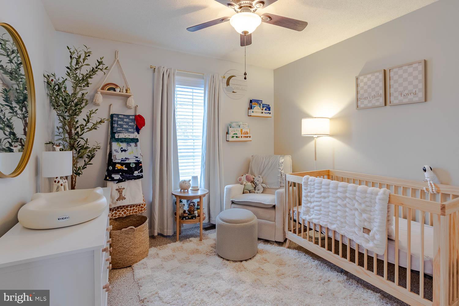 HAMPTON HILLS - Residential