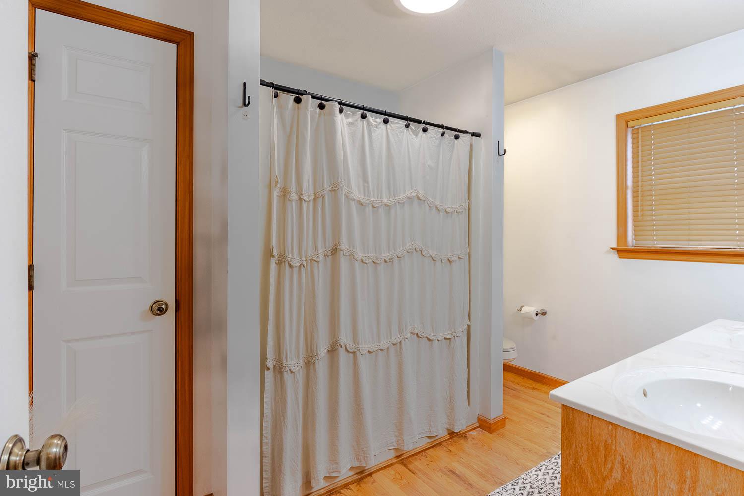 HAMPTON HILLS - Residential