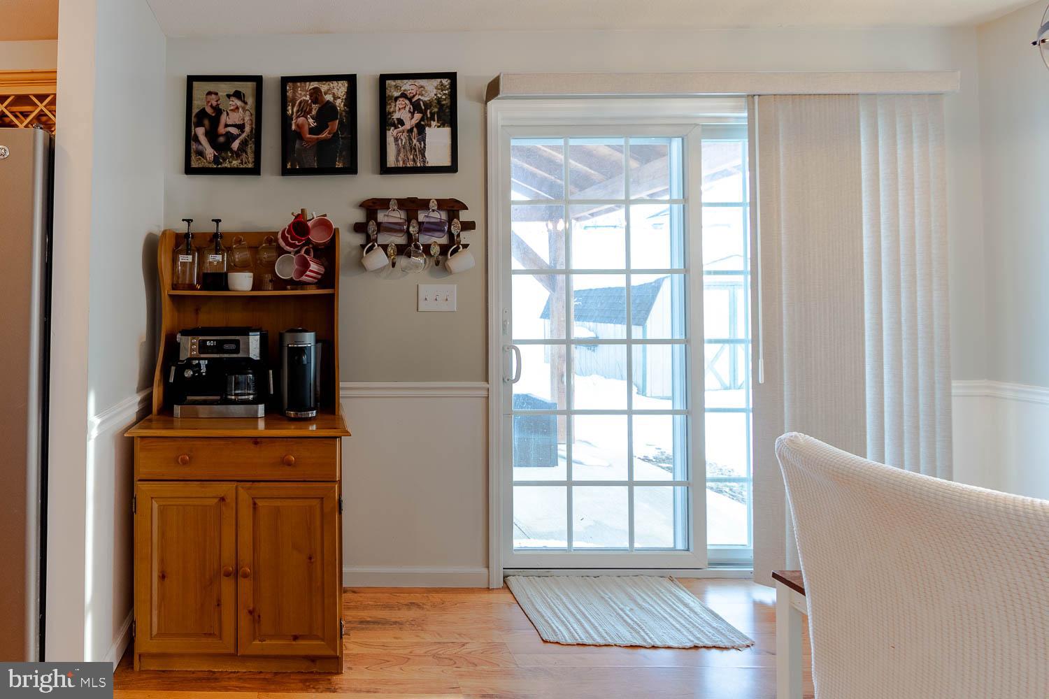 HAMPTON HILLS - Residential