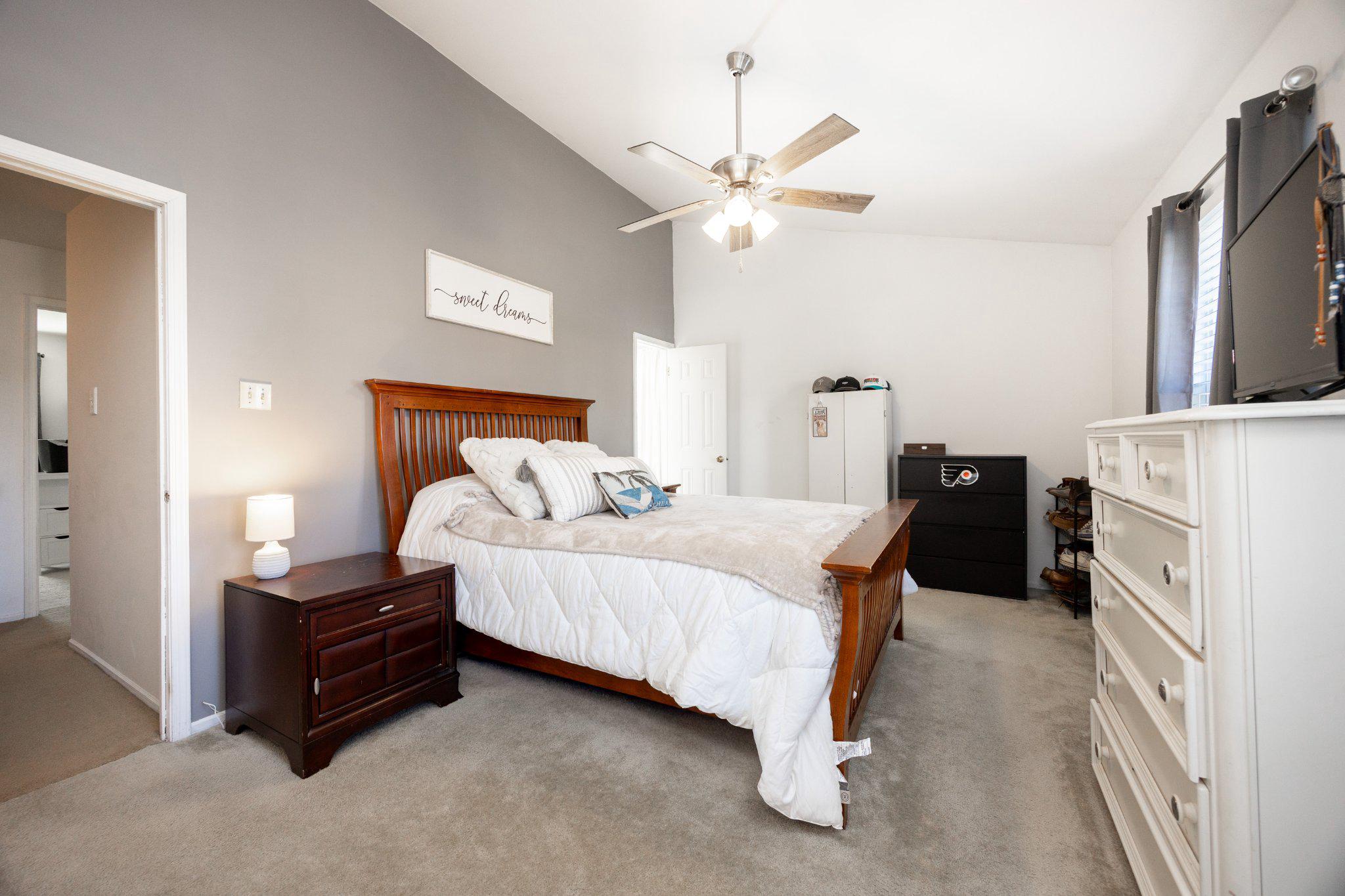 MAPLE HILL - Residential