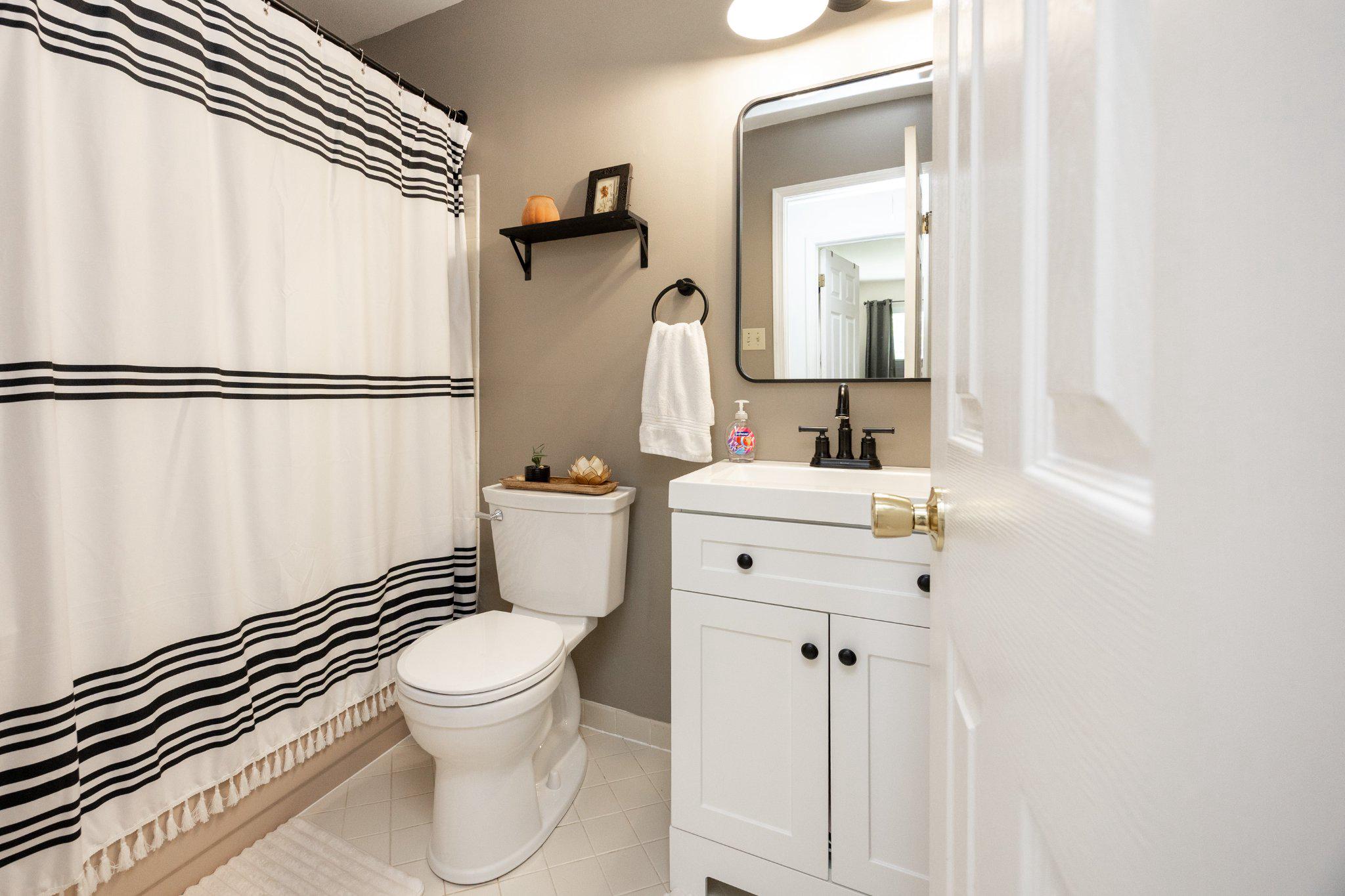 MAPLE HILL - Residential