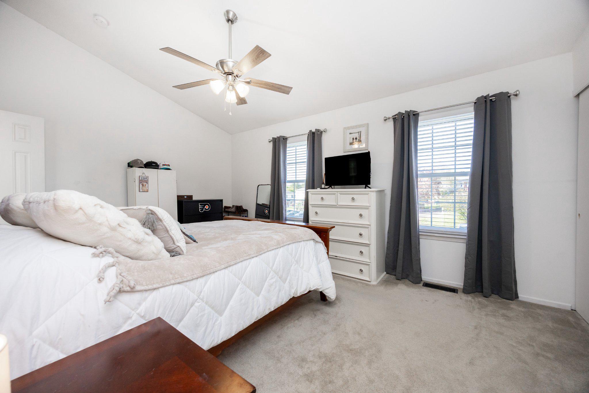 MAPLE HILL - Residential