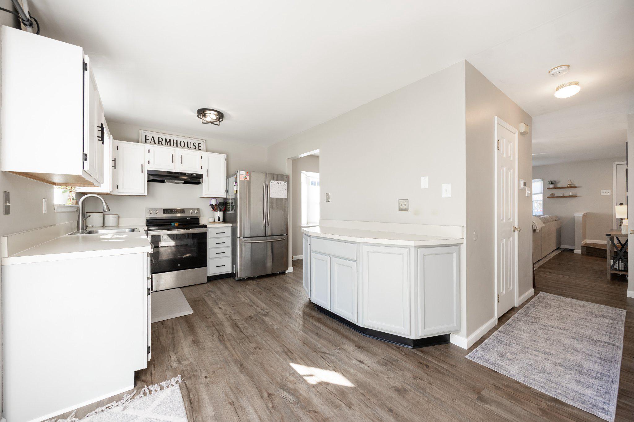 MAPLE HILL - Residential