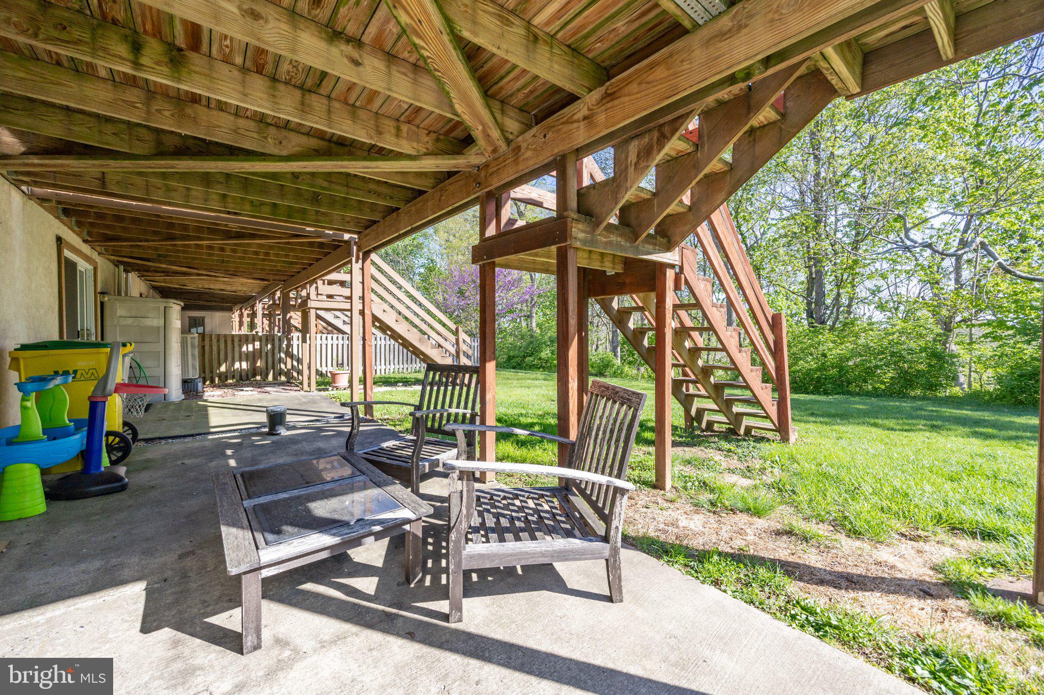 MAPLE HILL - Residential