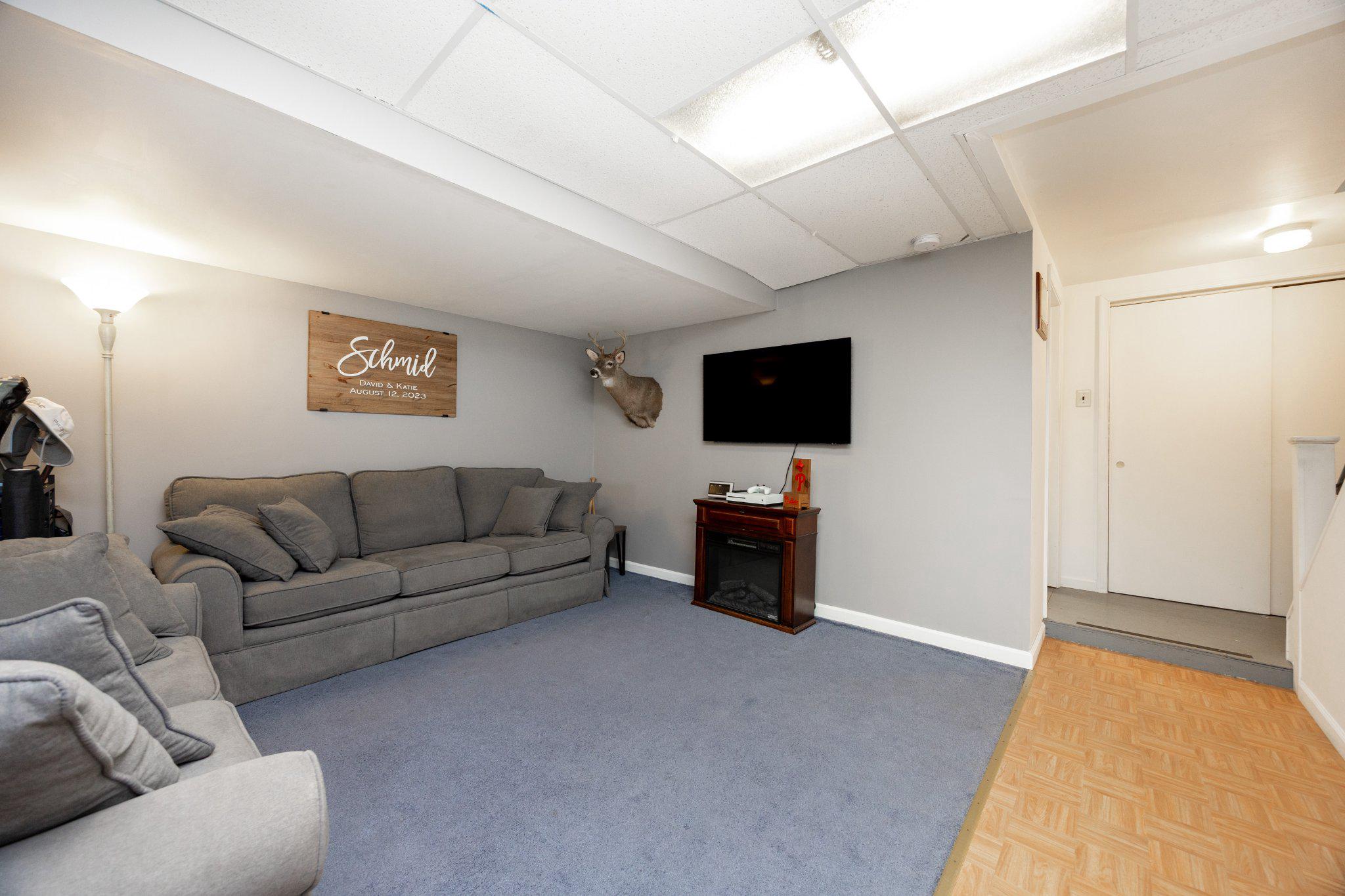 MAPLE HILL - Residential