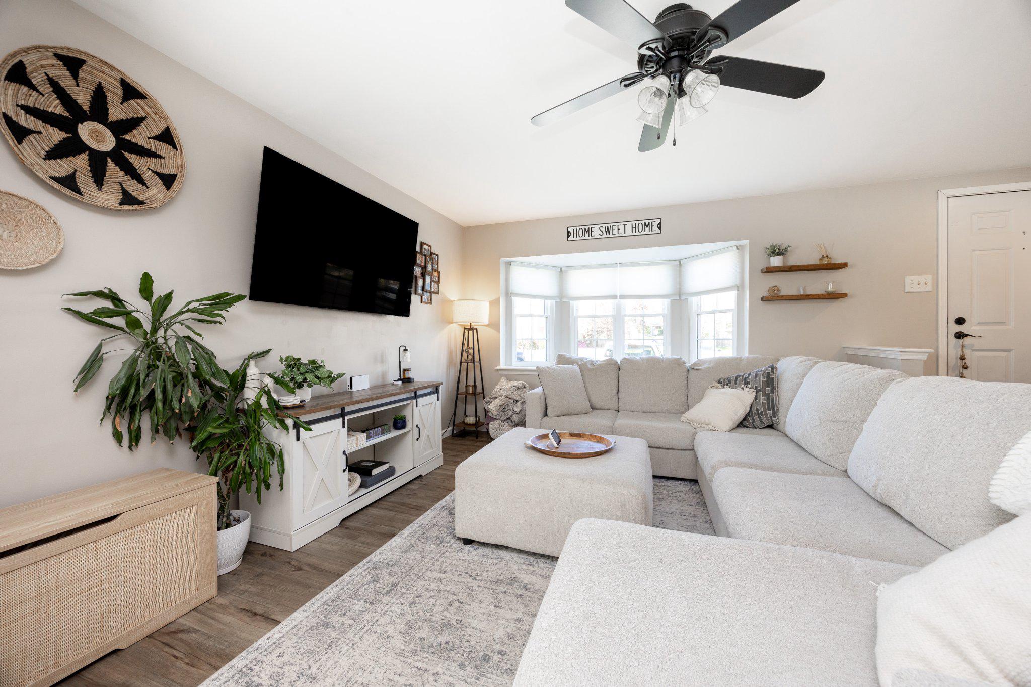 MAPLE HILL - Residential