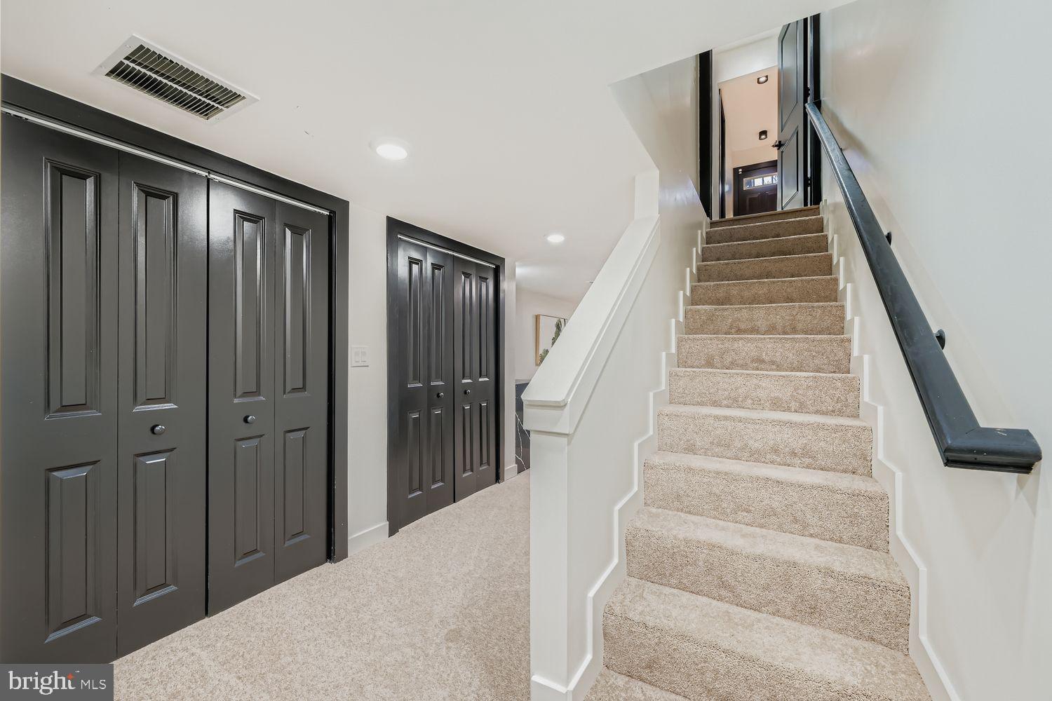 BROADWAY EAST - Residential