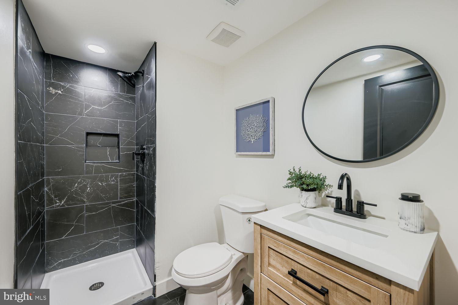 BROADWAY EAST - Residential