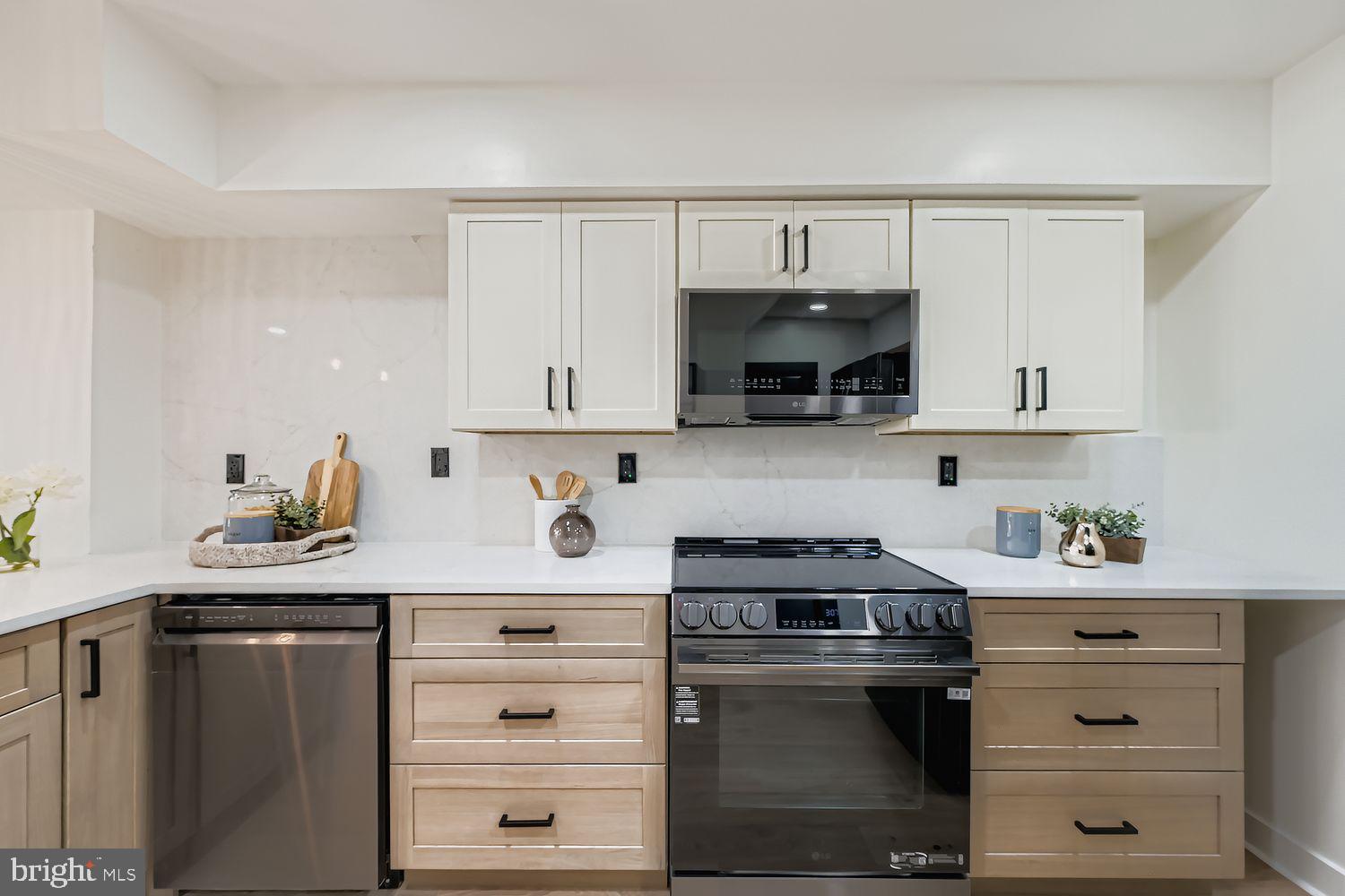 BROADWAY EAST - Residential