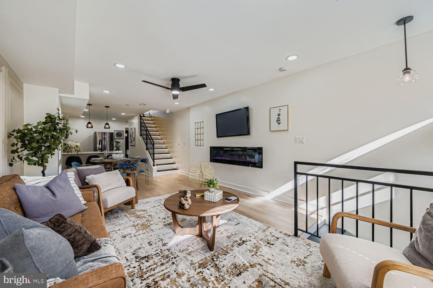 BROADWAY EAST - Residential