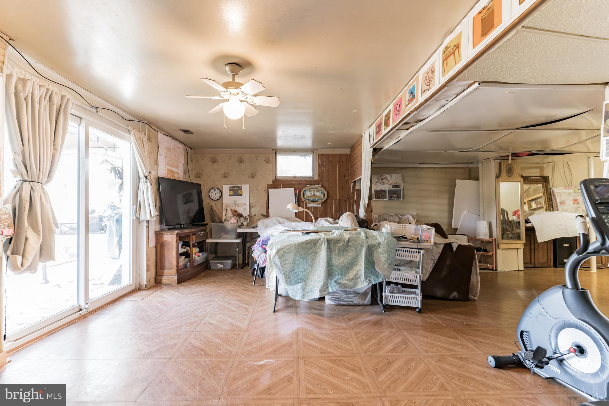 LAKE RIDGE - Residential