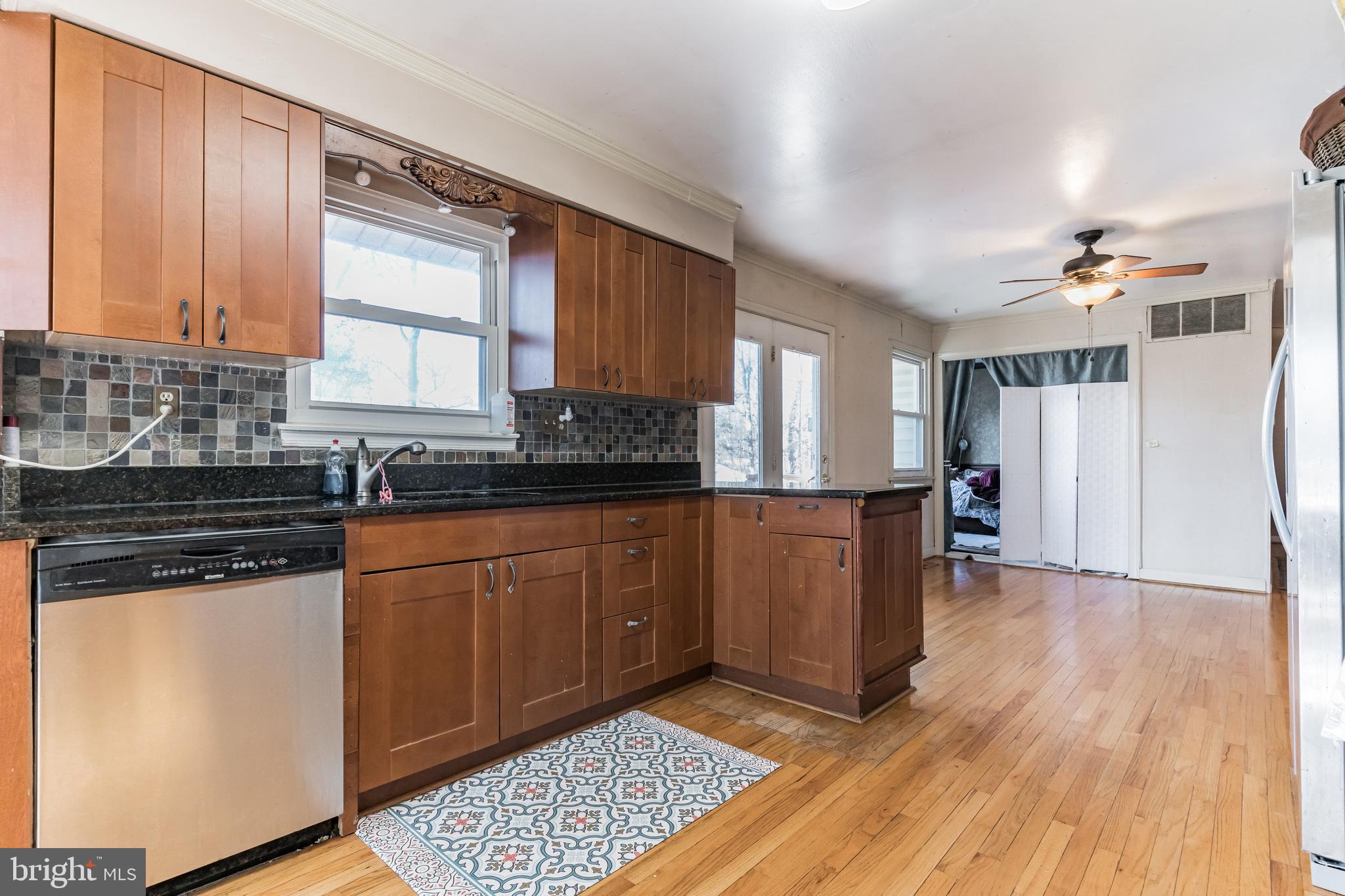 LAKE RIDGE - Residential