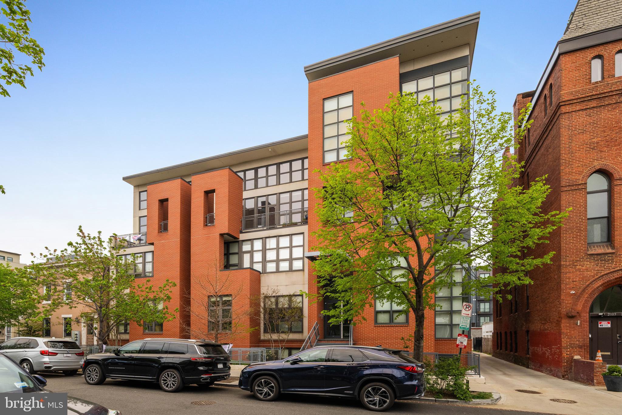 2117 10TH STREET NW G04
