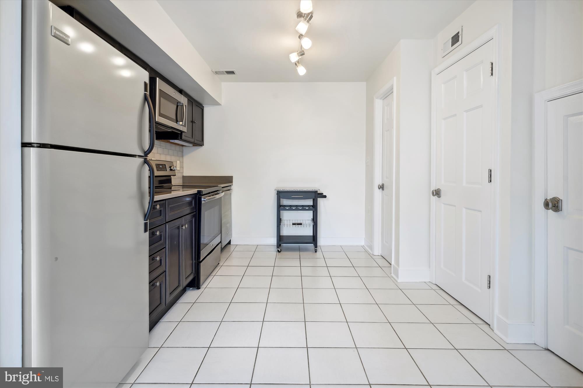 OLD TOWN - Residential Lease