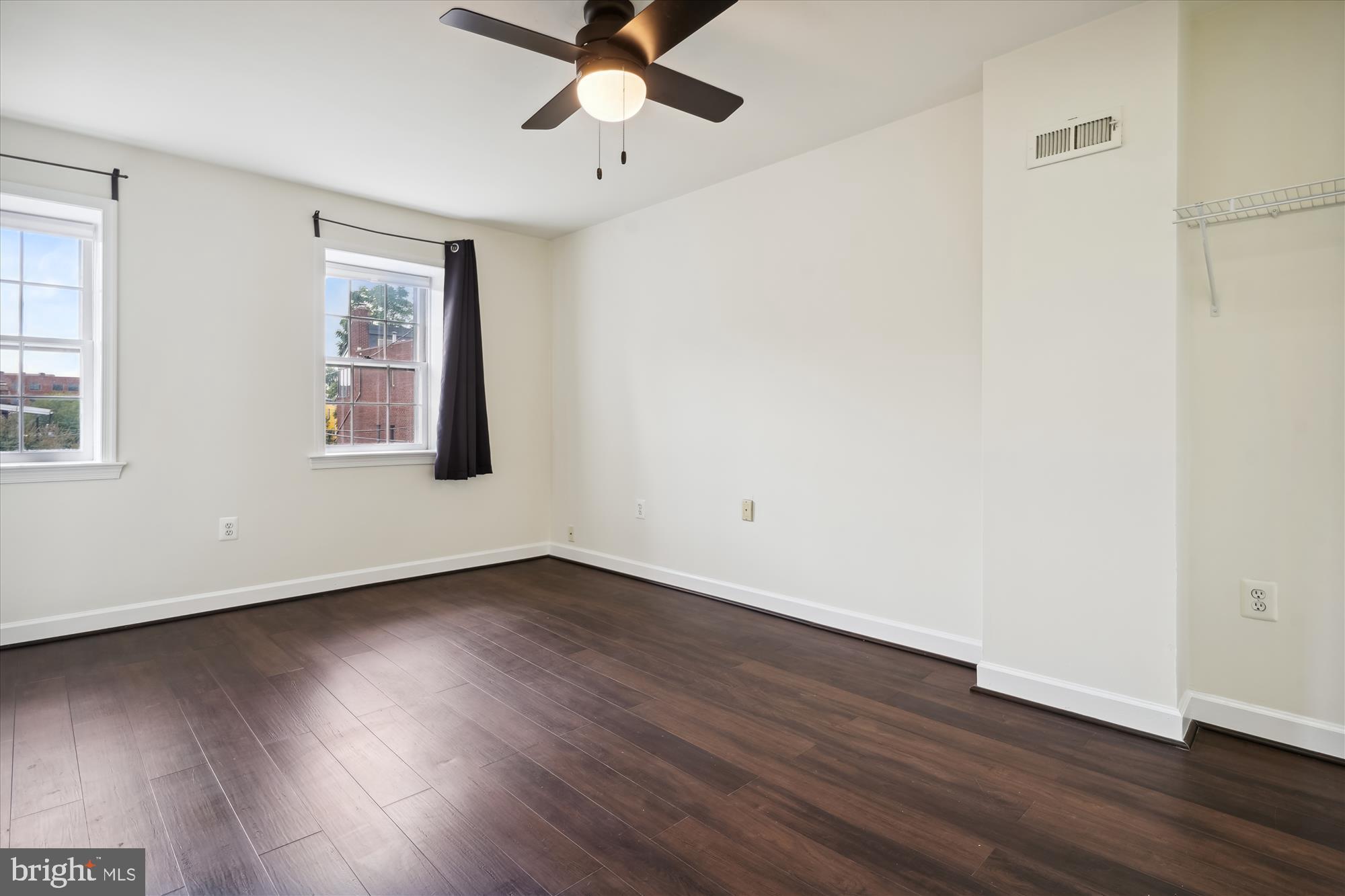 OLD TOWN - Residential Lease