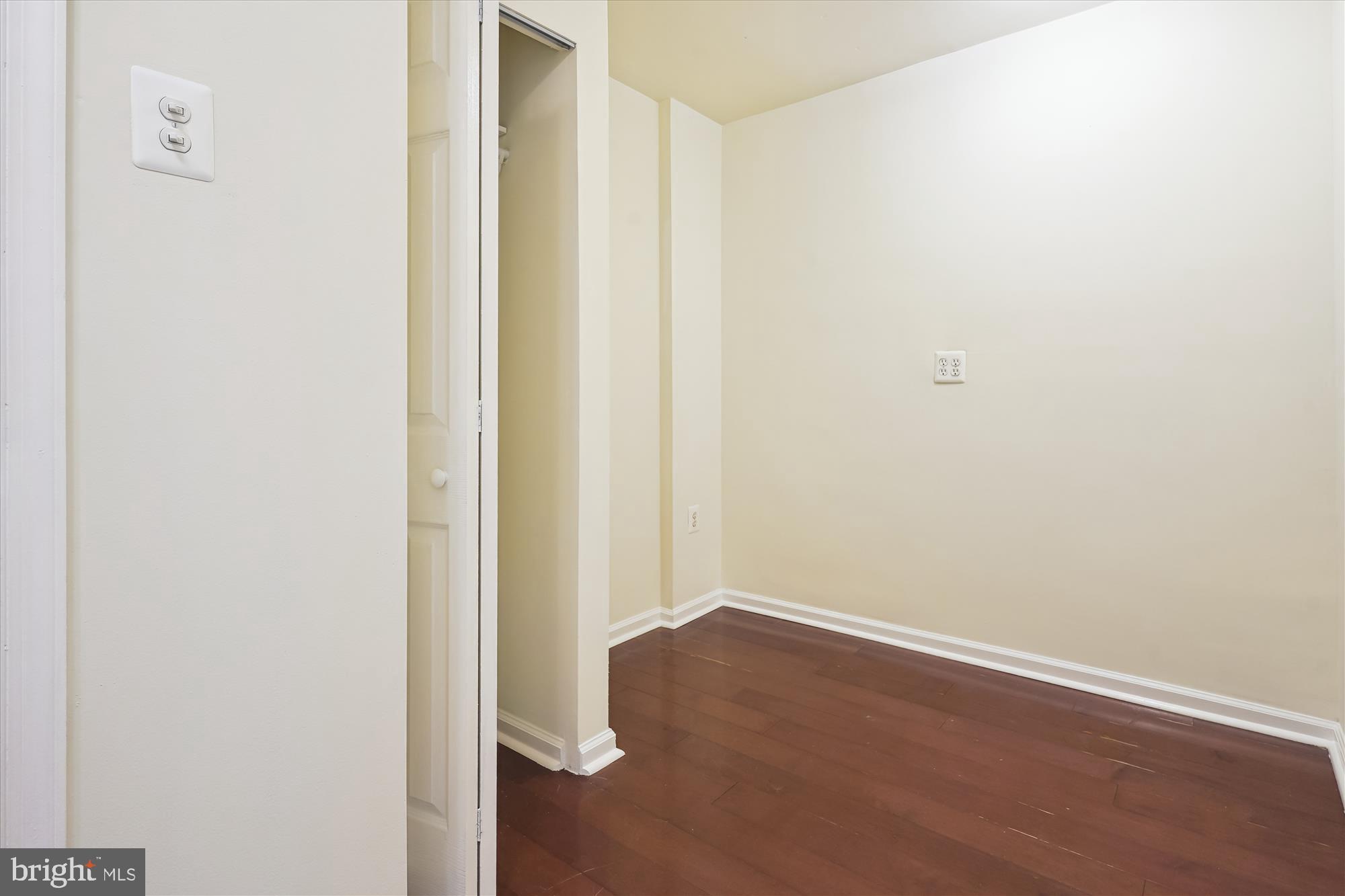 OLD TOWN - Residential Lease