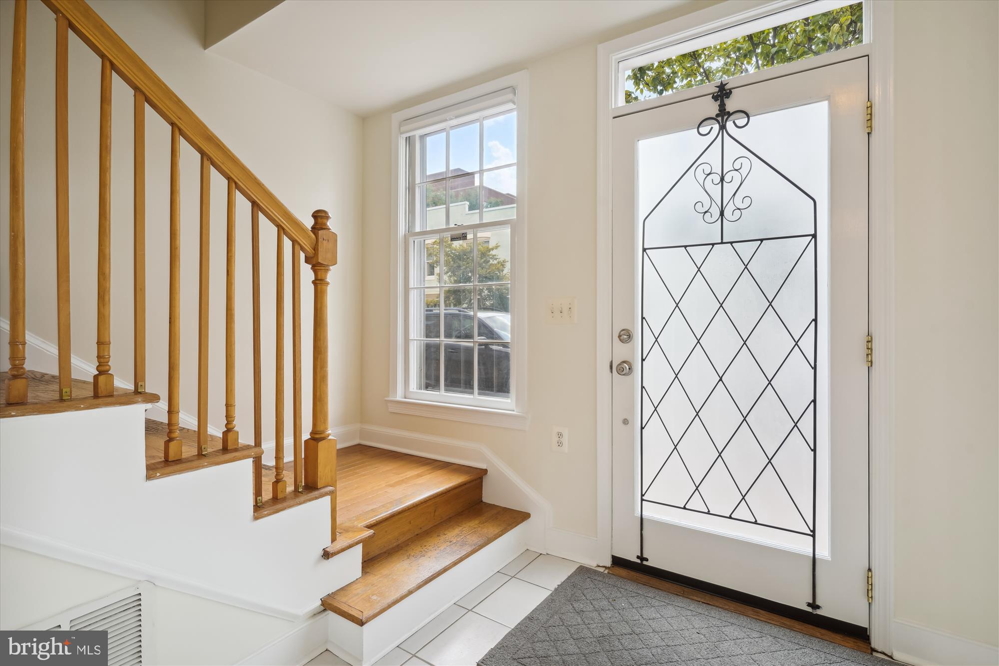 OLD TOWN - Residential Lease