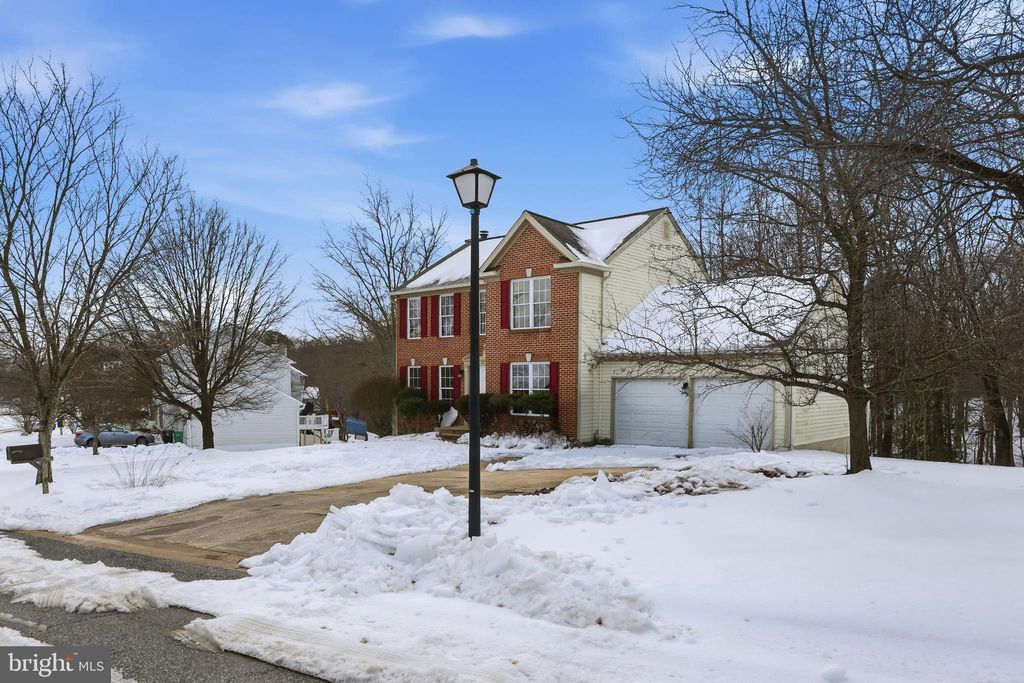 Photo of 8105 Birdsong Drive, FORT WASHINGTON, MD 20744 (MLS # MDPG2190000)