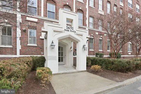 MLS: DCDC2257858