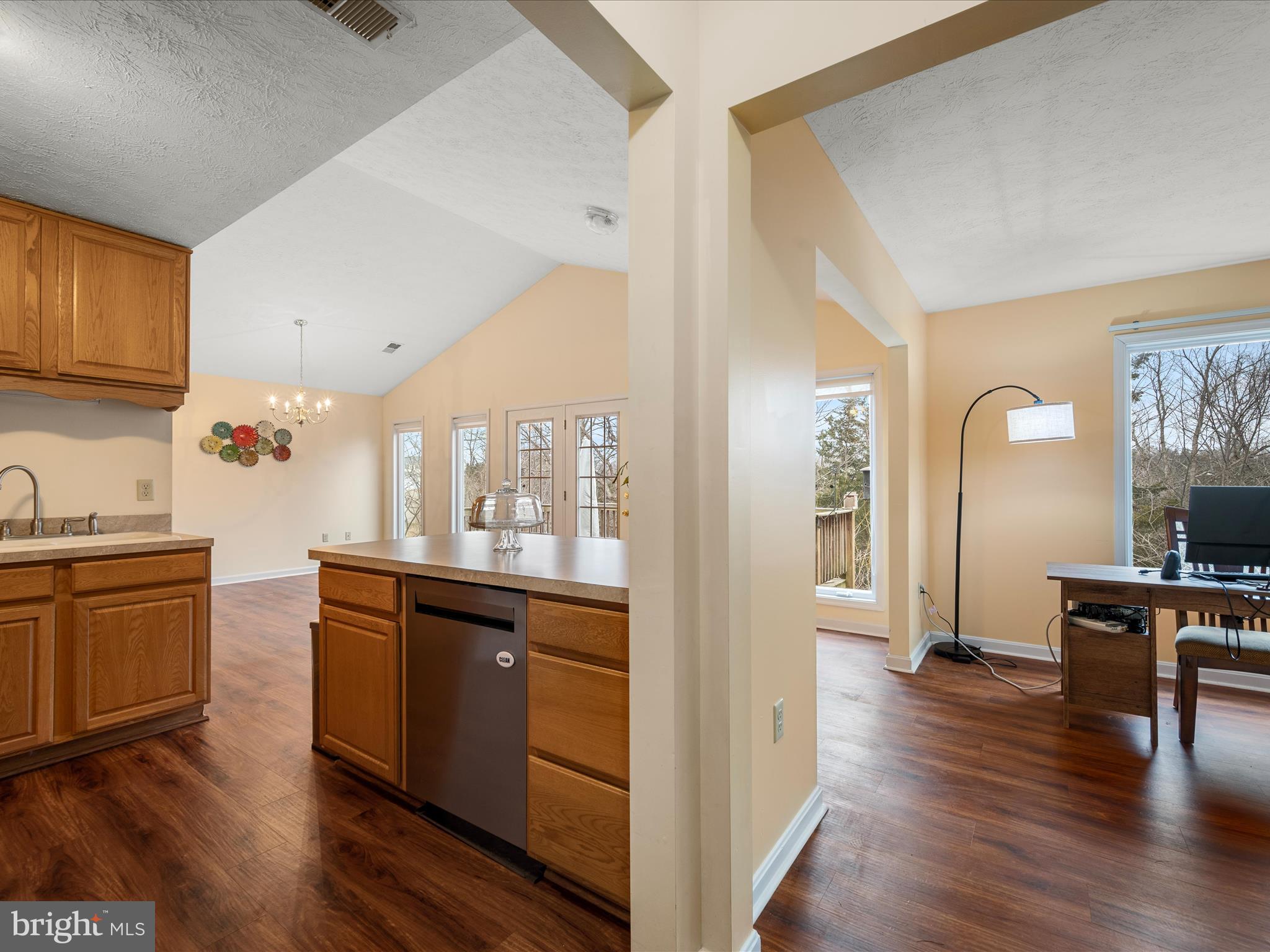 SIGNAL KNOLLS - Residential