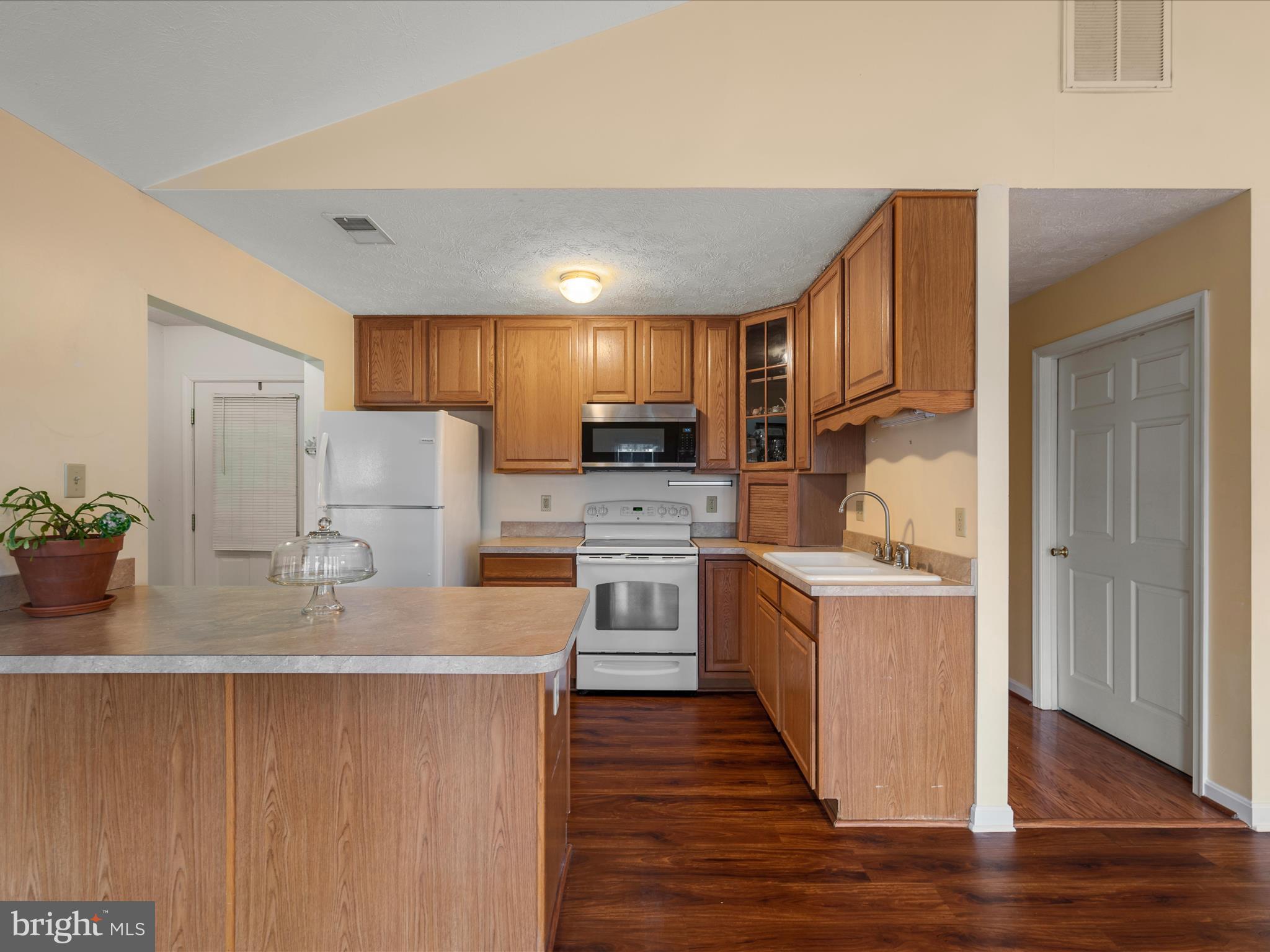 SIGNAL KNOLLS - Residential