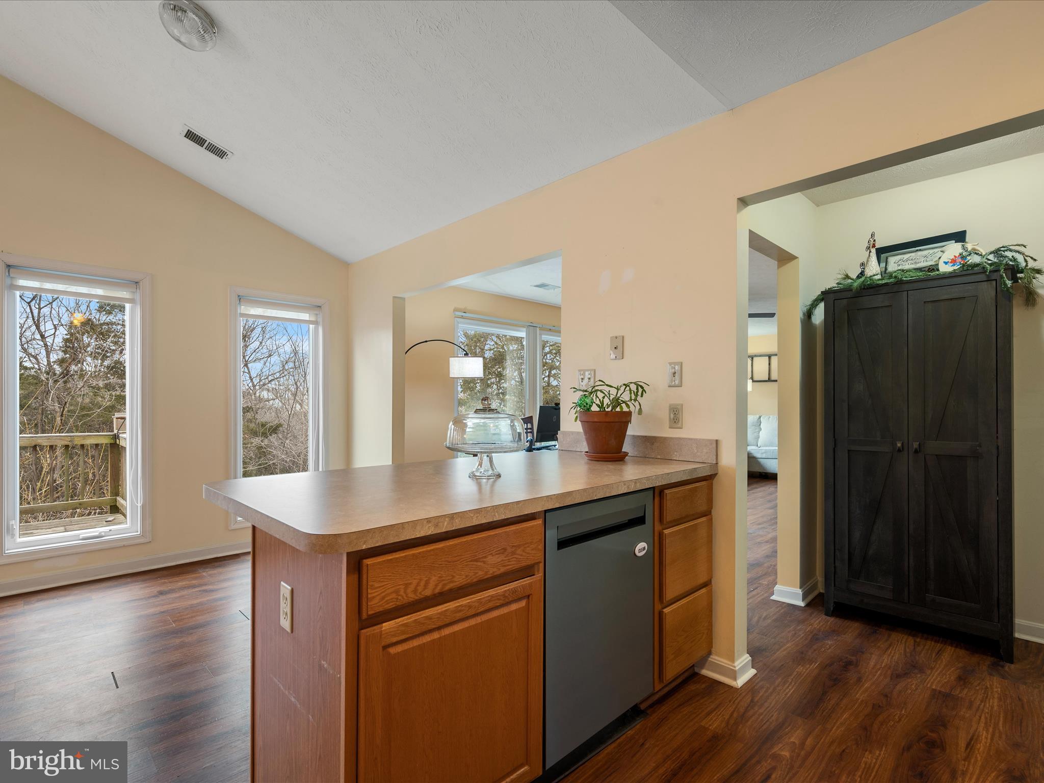 SIGNAL KNOLLS - Residential