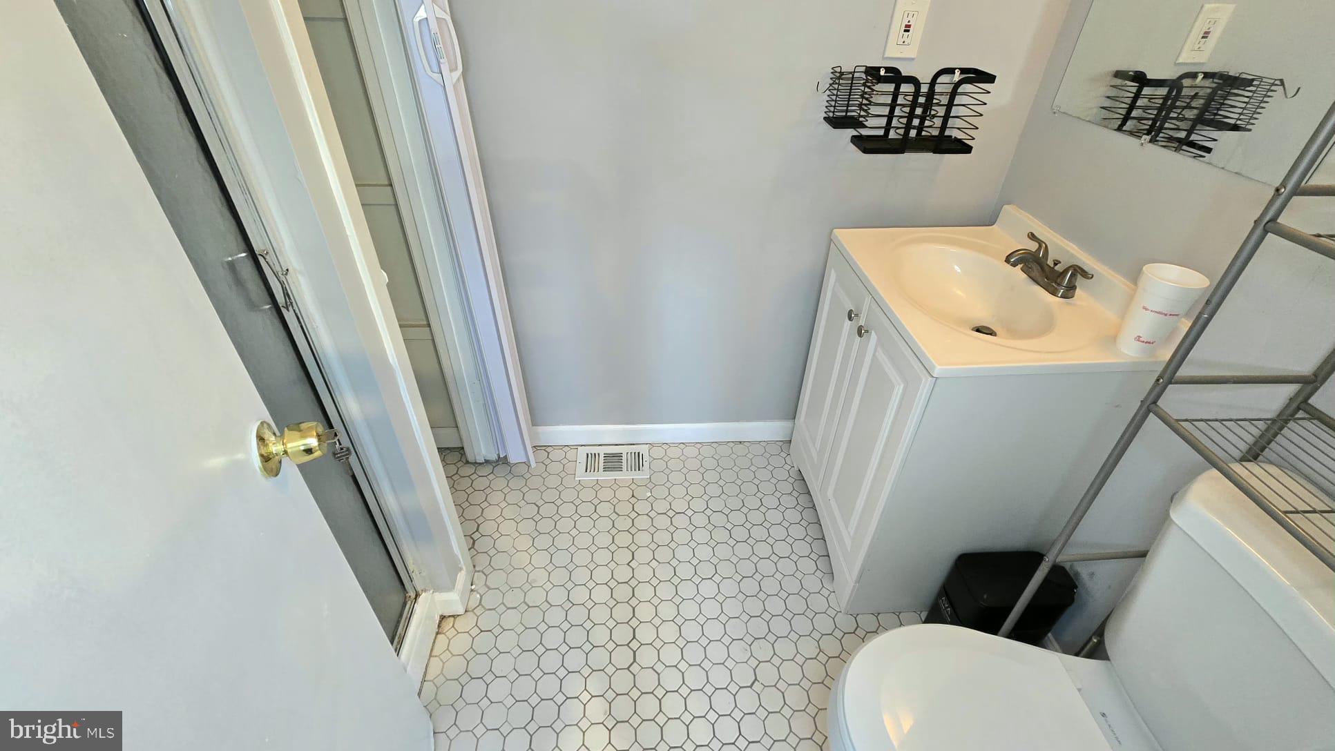 BUSTLETON - Residential Lease