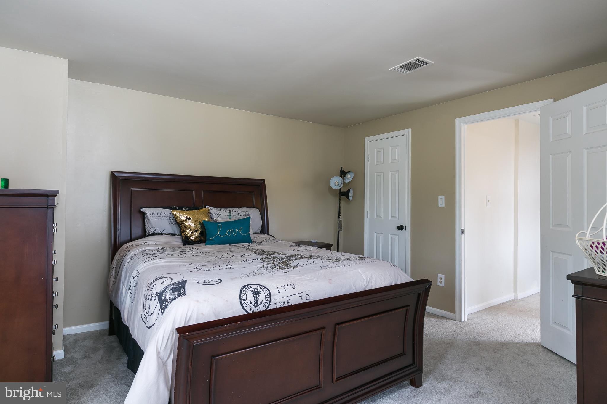 KINGSTOWNE - Residential