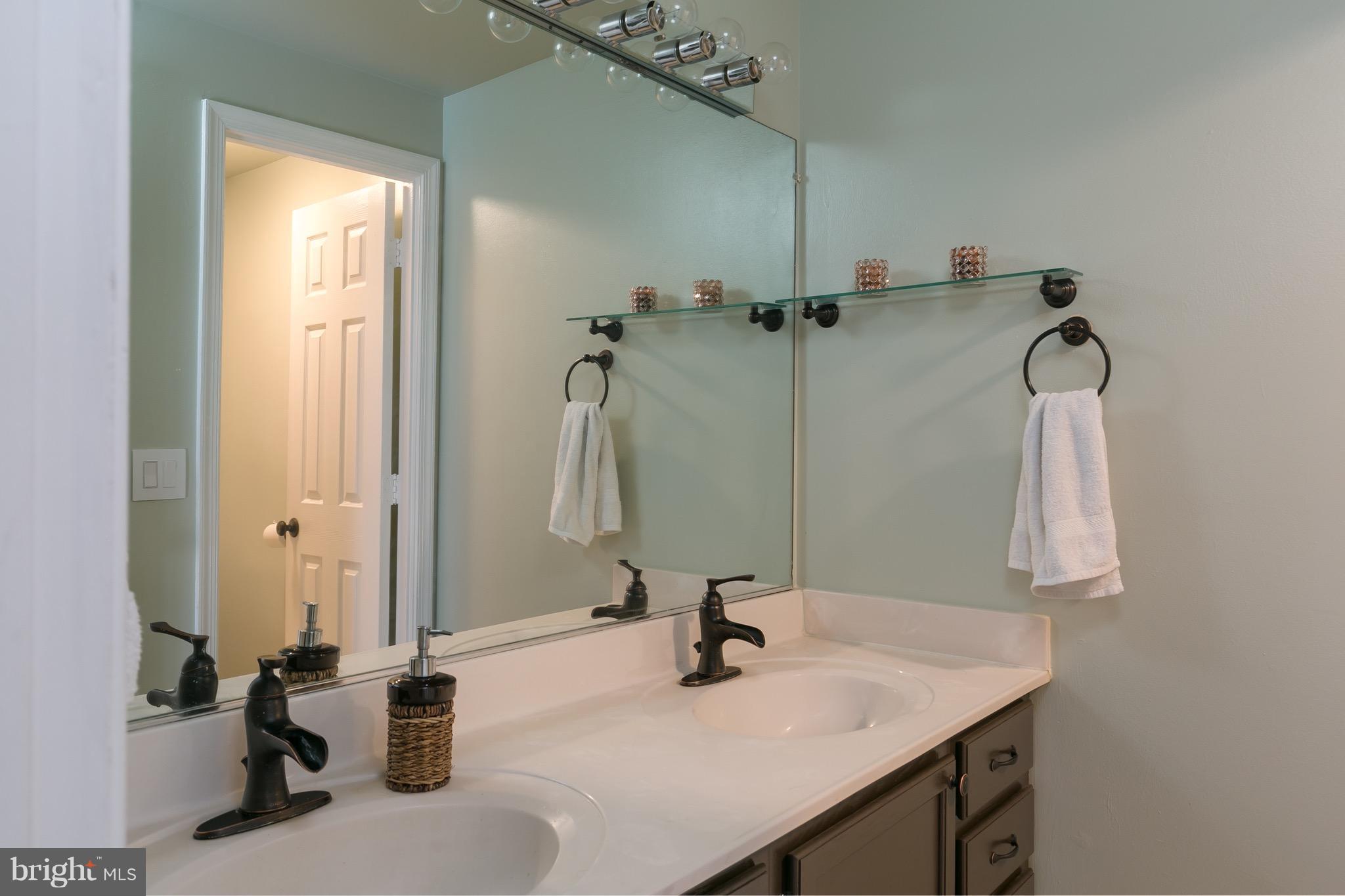 KINGSTOWNE - Residential