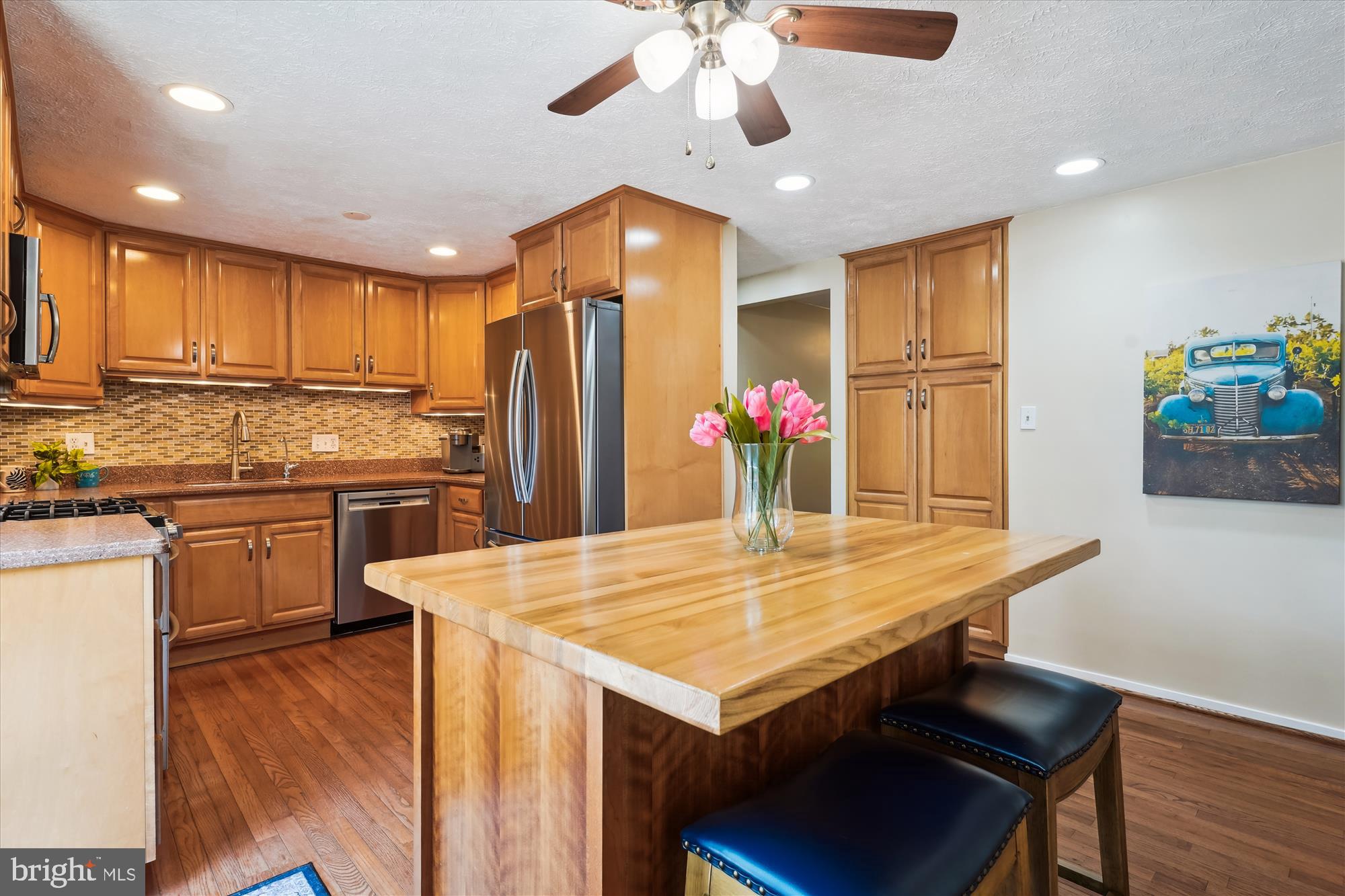 15690 BUCK LANE