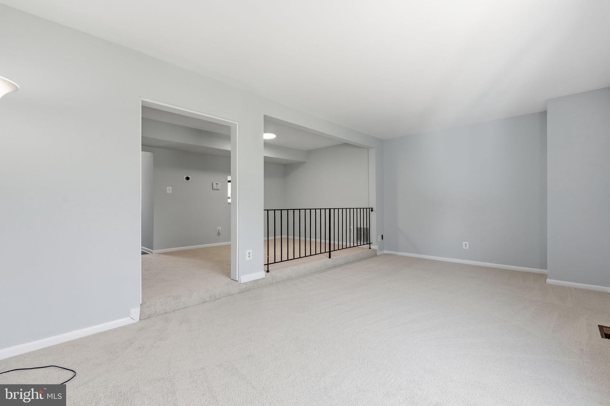 REFLECTION LAKE - Residential