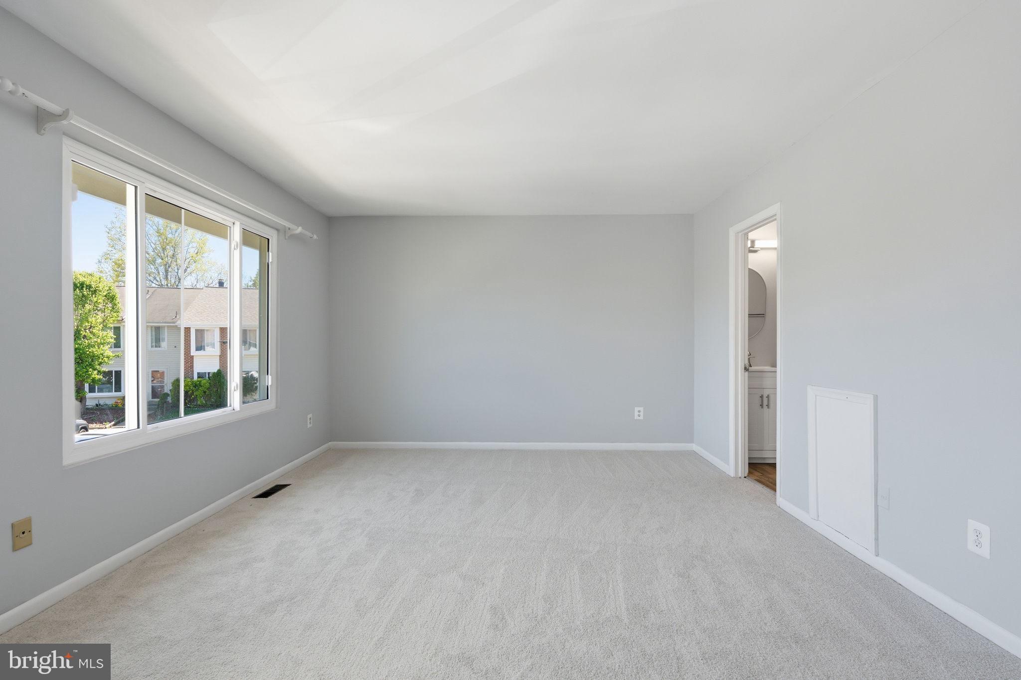 REFLECTION LAKE - Residential