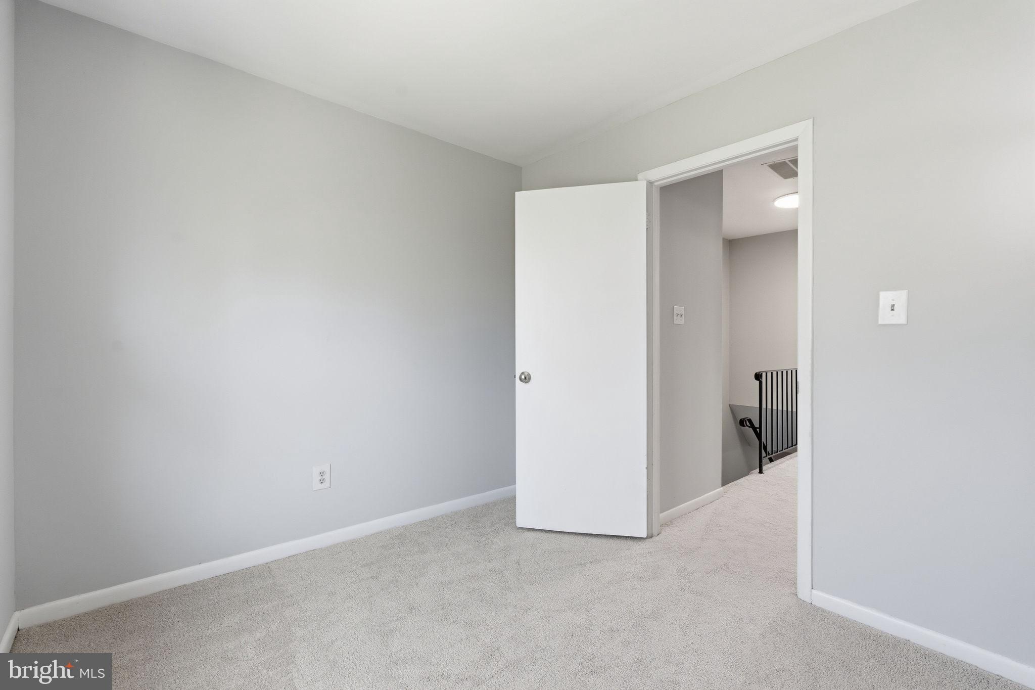 REFLECTION LAKE - Residential