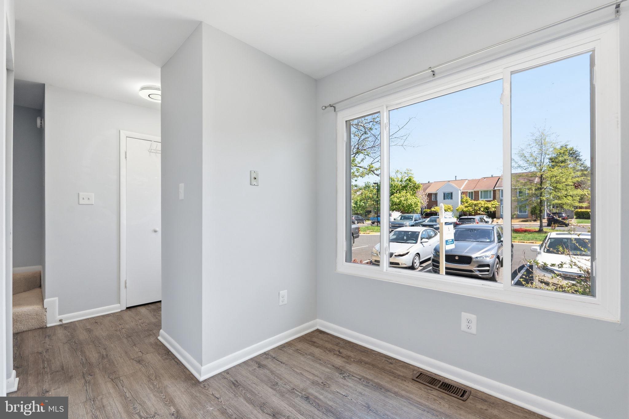 REFLECTION LAKE - Residential