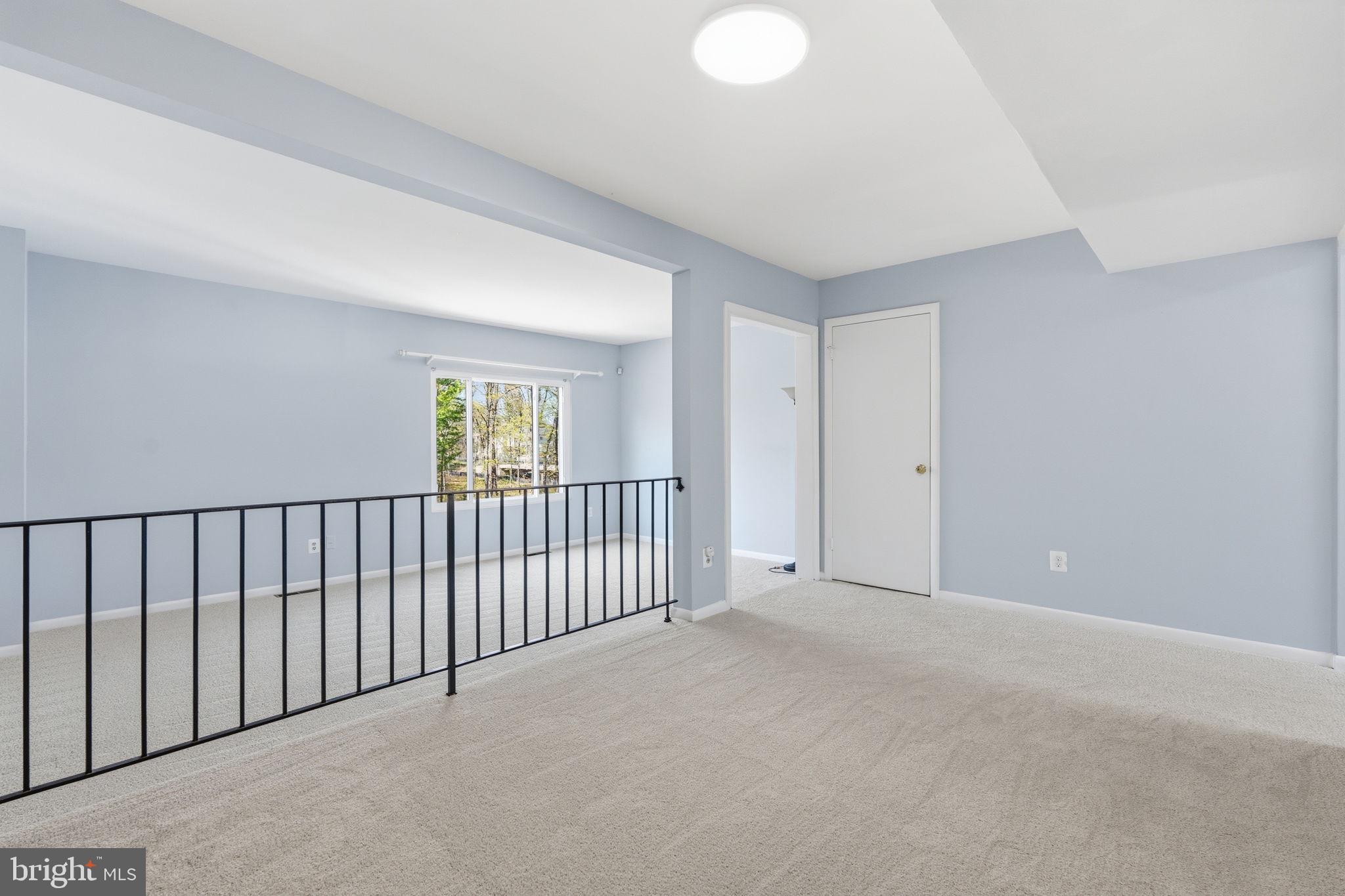 REFLECTION LAKE - Residential