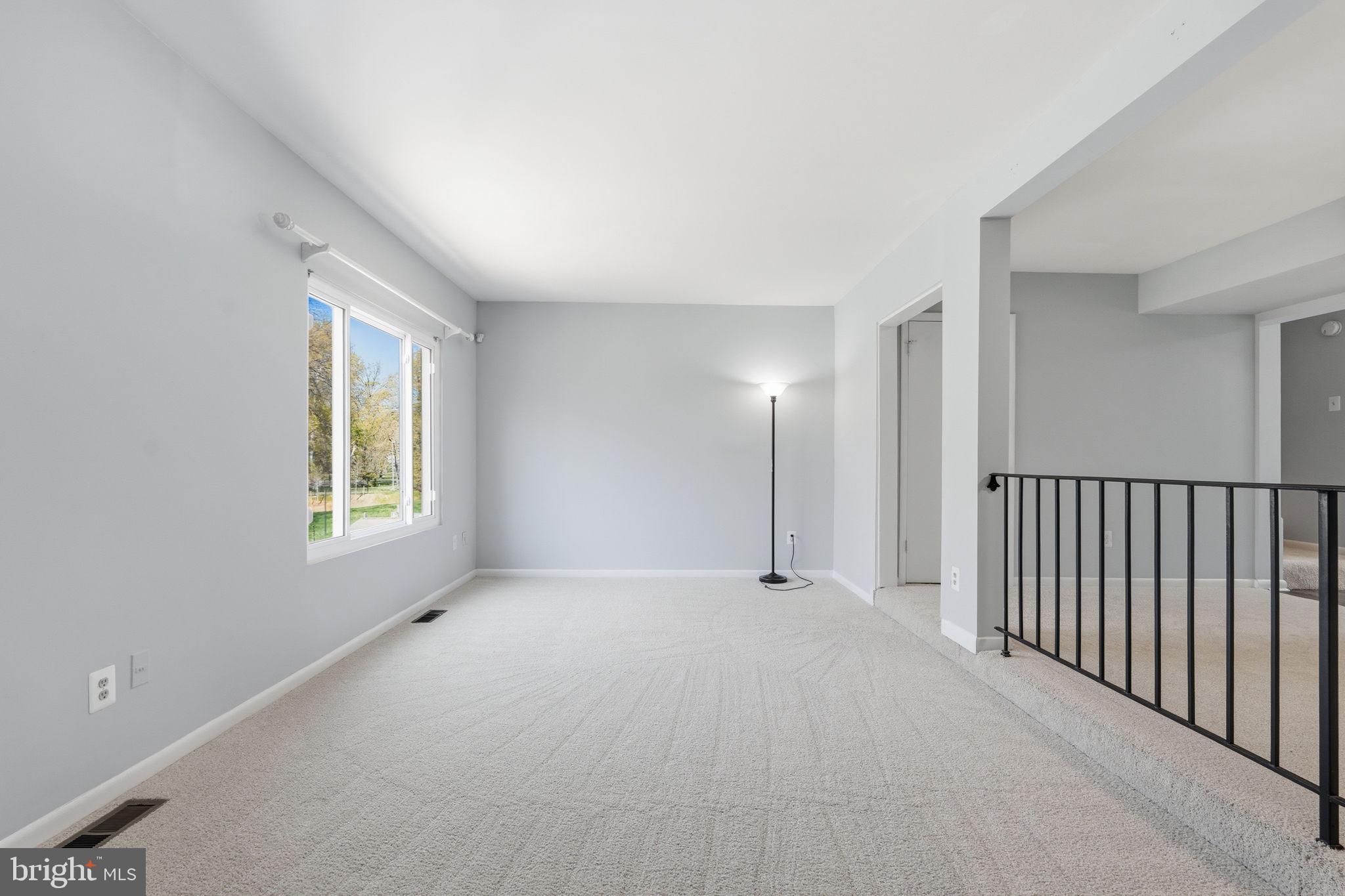 REFLECTION LAKE - Residential