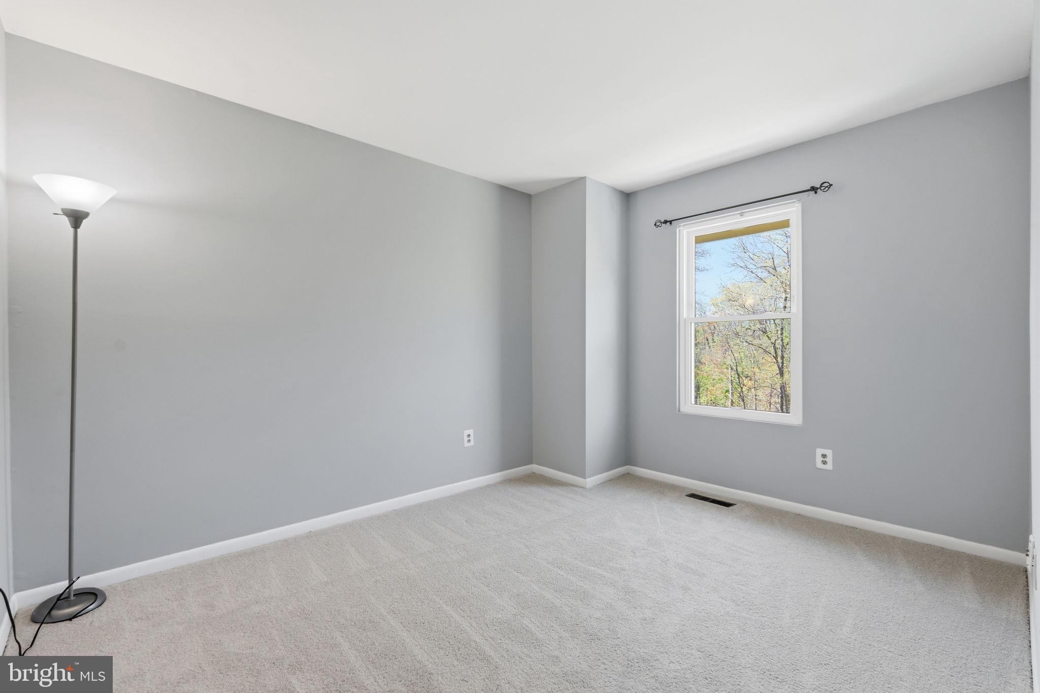 REFLECTION LAKE - Residential