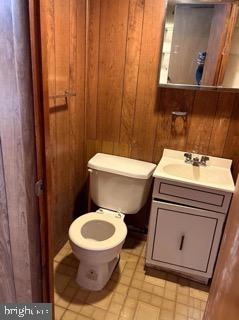 WEST OAK LANE - Residential