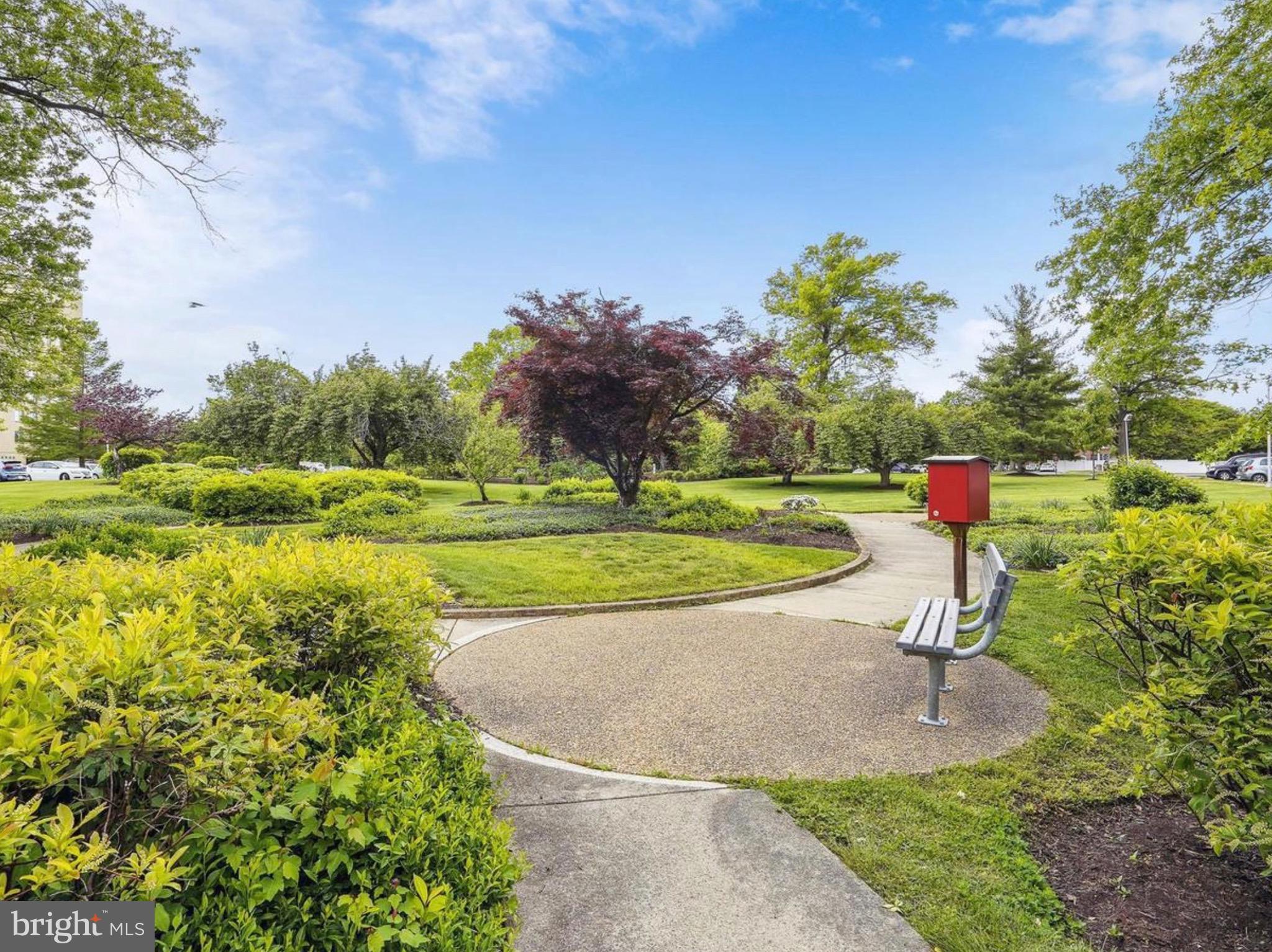 RIVER TOWERS - Residential