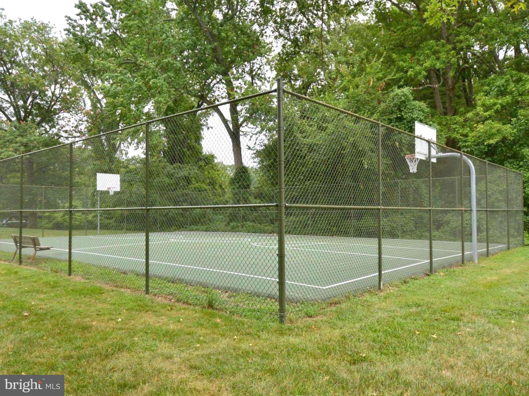 RIVER TOWERS - Residential