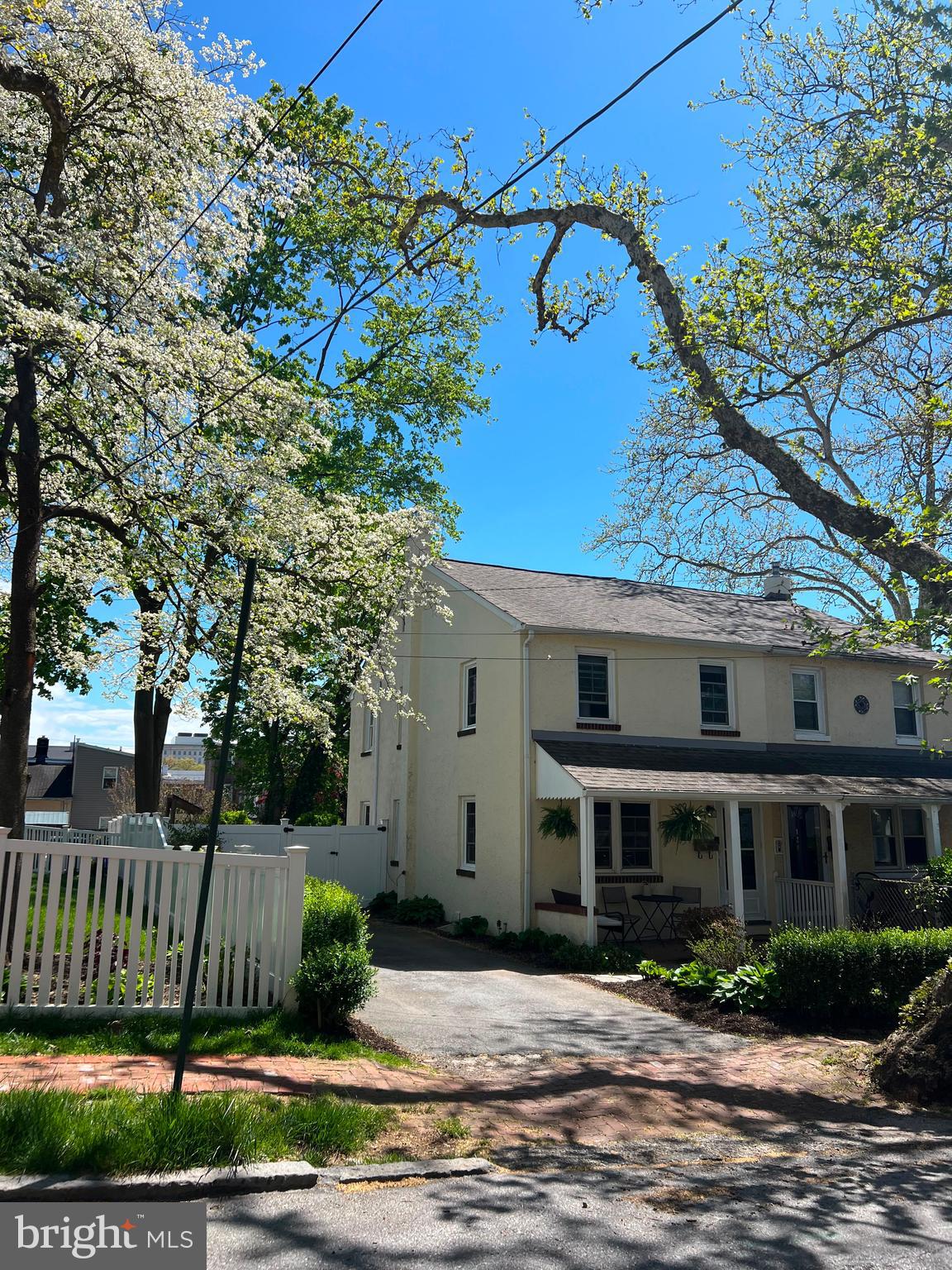 124 W LAFAYETTE STREET