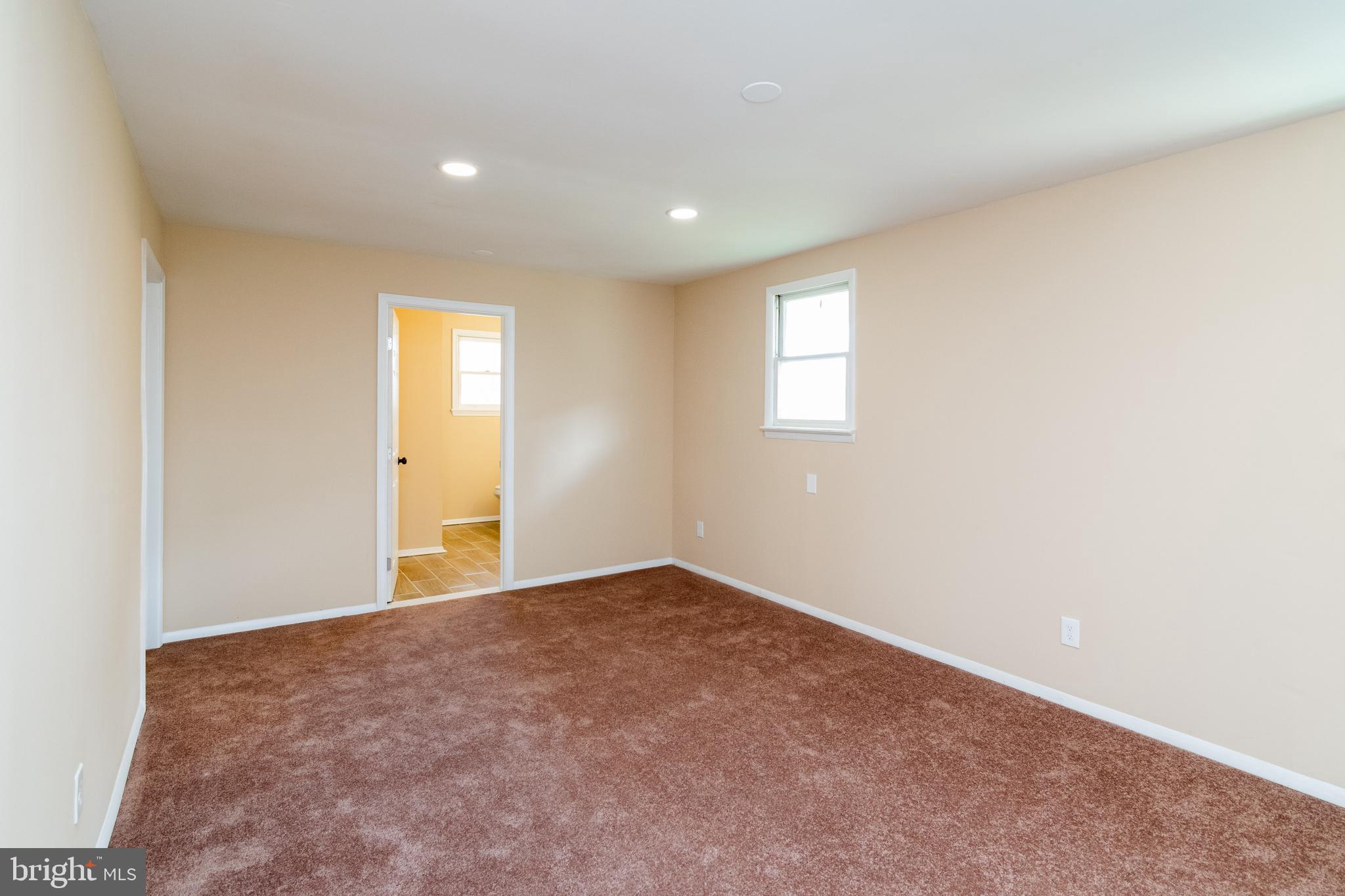 ABERDEEN HILLS - Residential