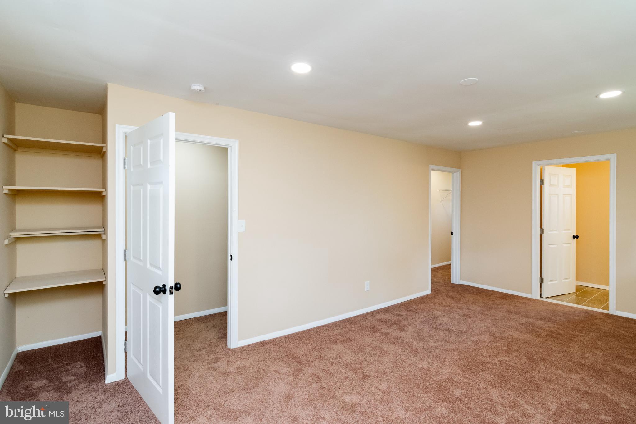 ABERDEEN HILLS - Residential