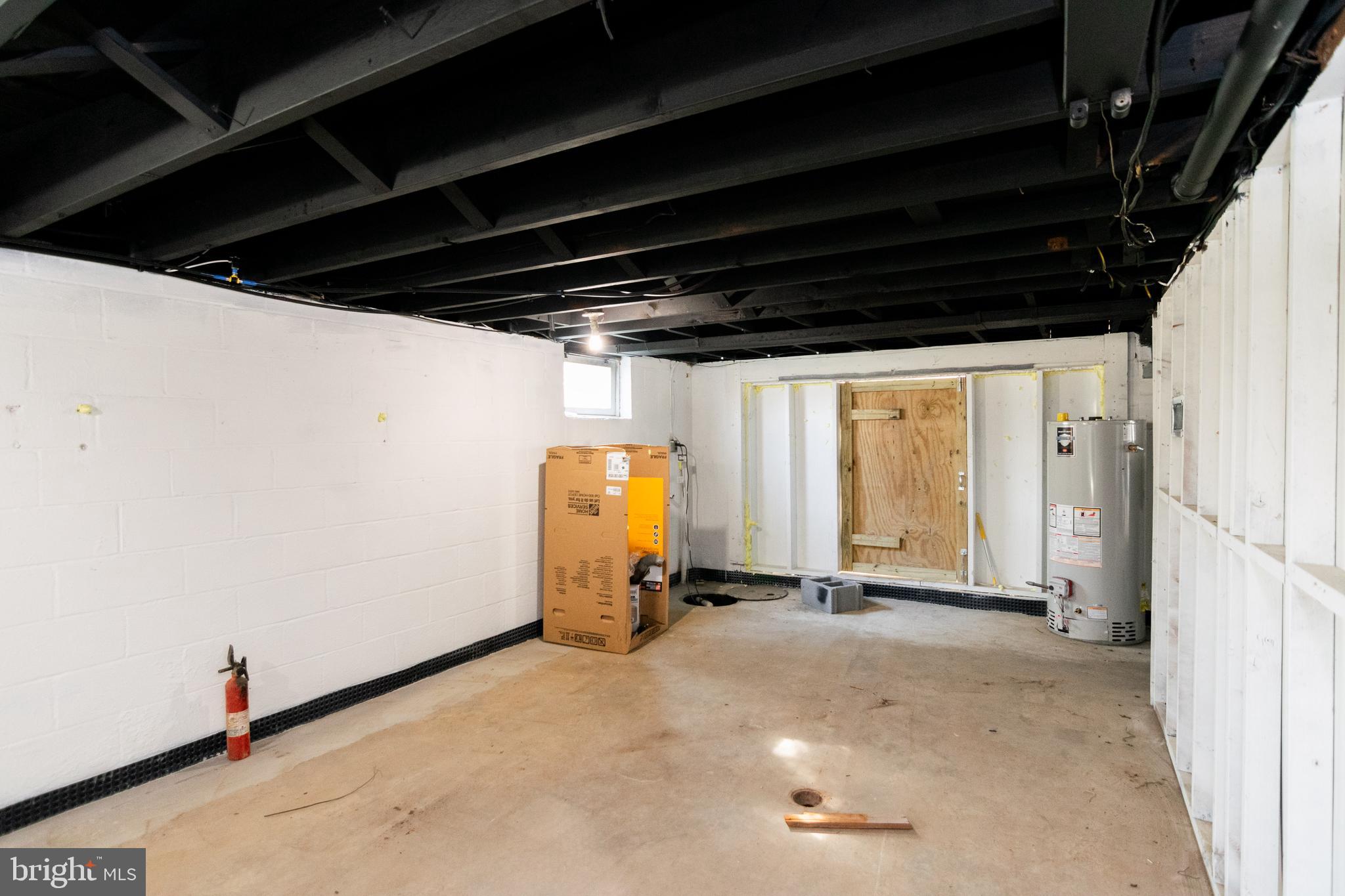 ABERDEEN HILLS - Residential