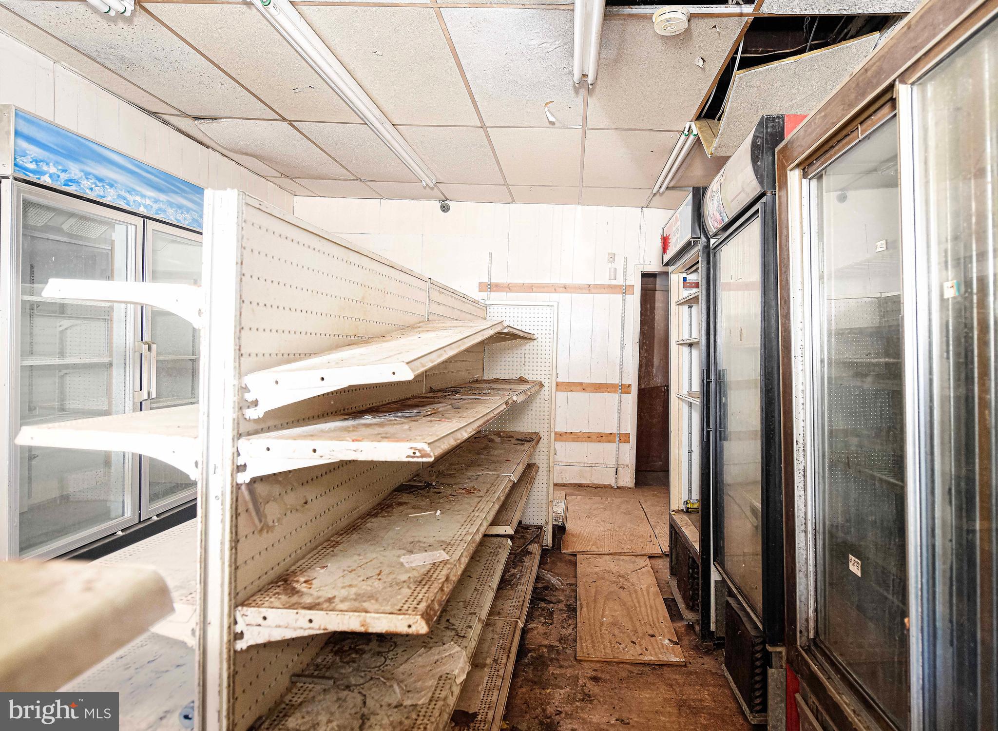 BROADWAY EAST - Residential