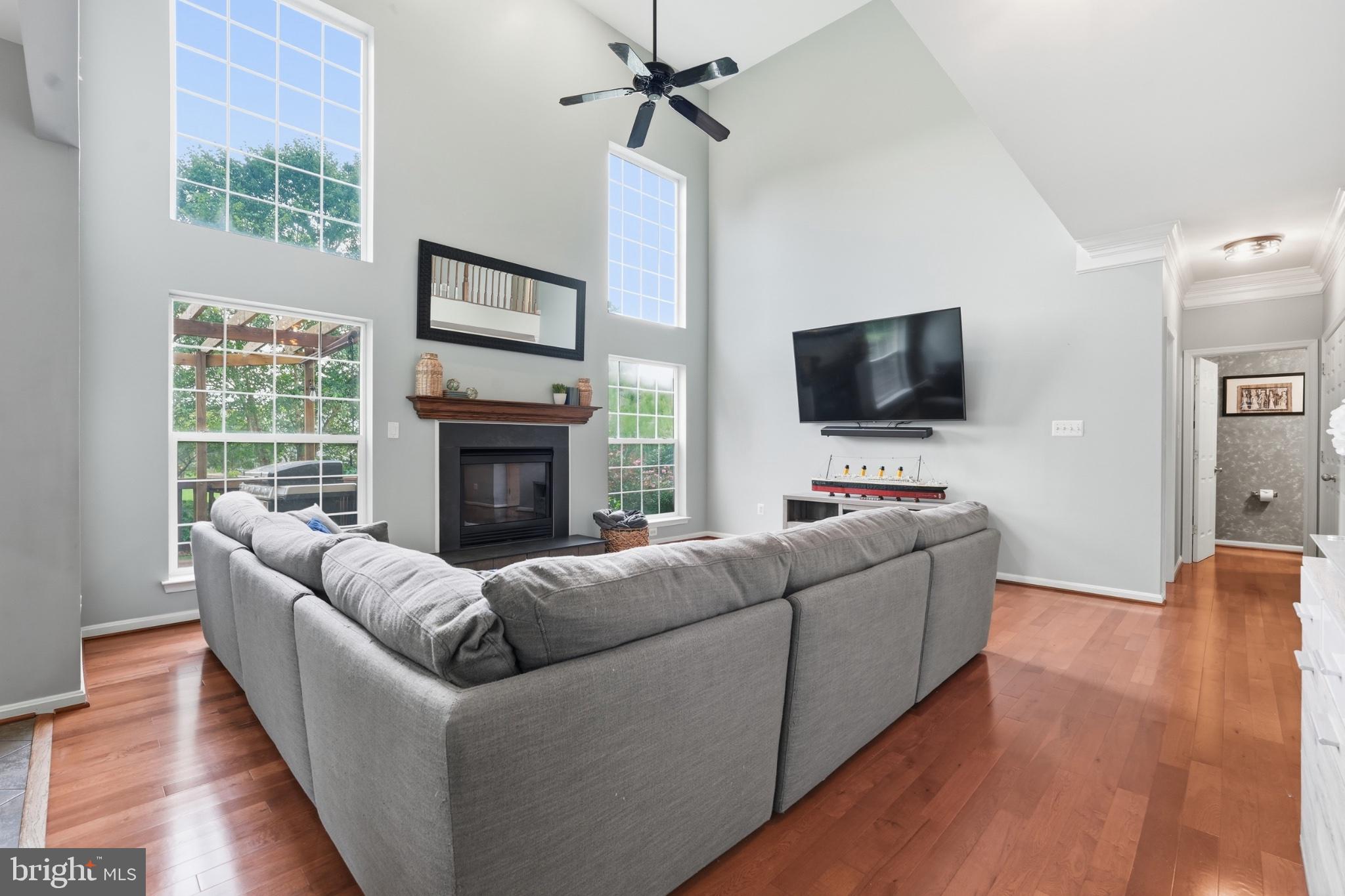 14404 KINGS CROSSING BOULEVARD